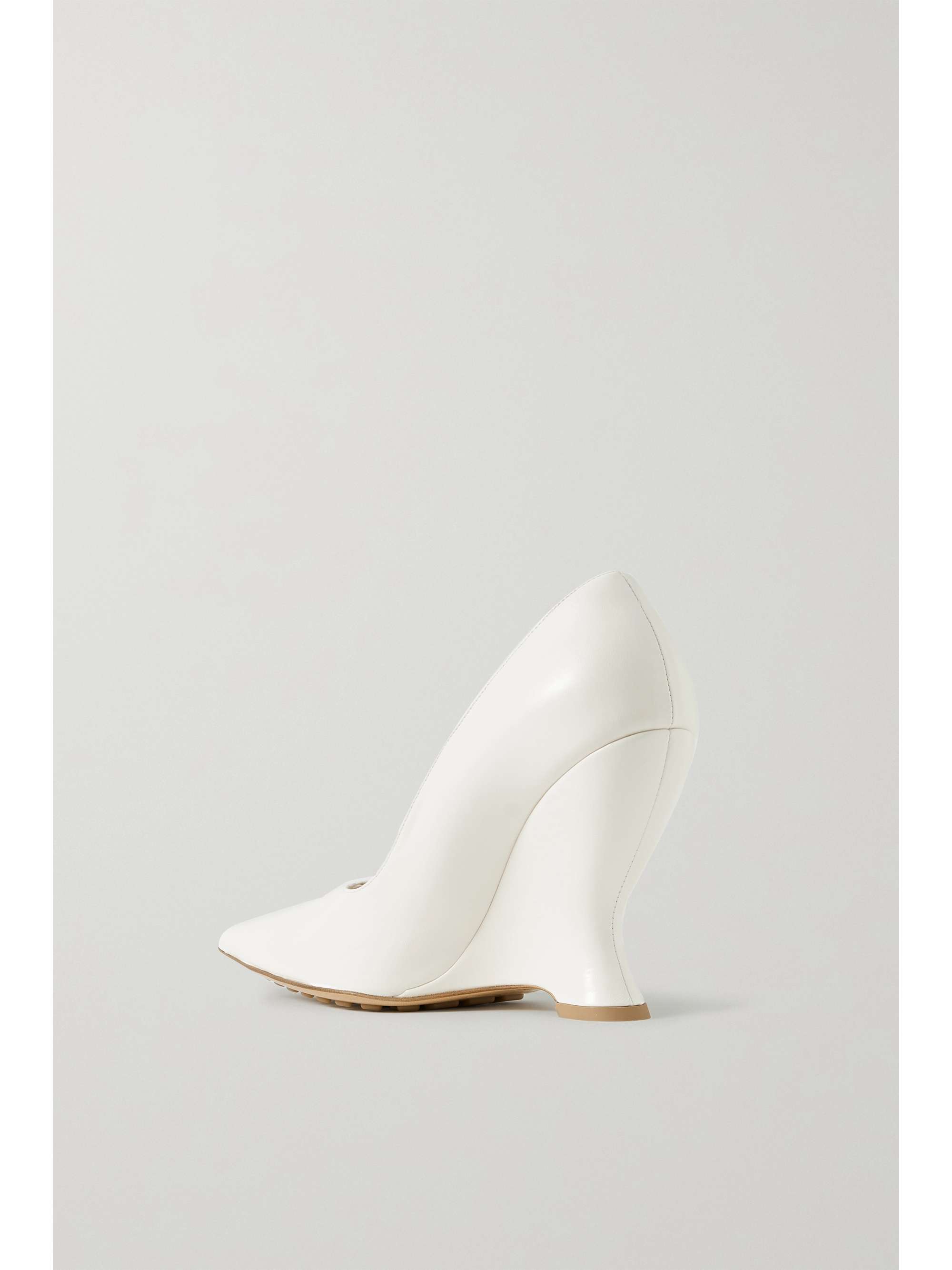 BOTTEGA VENETA Gloss croc-effect leather pumps