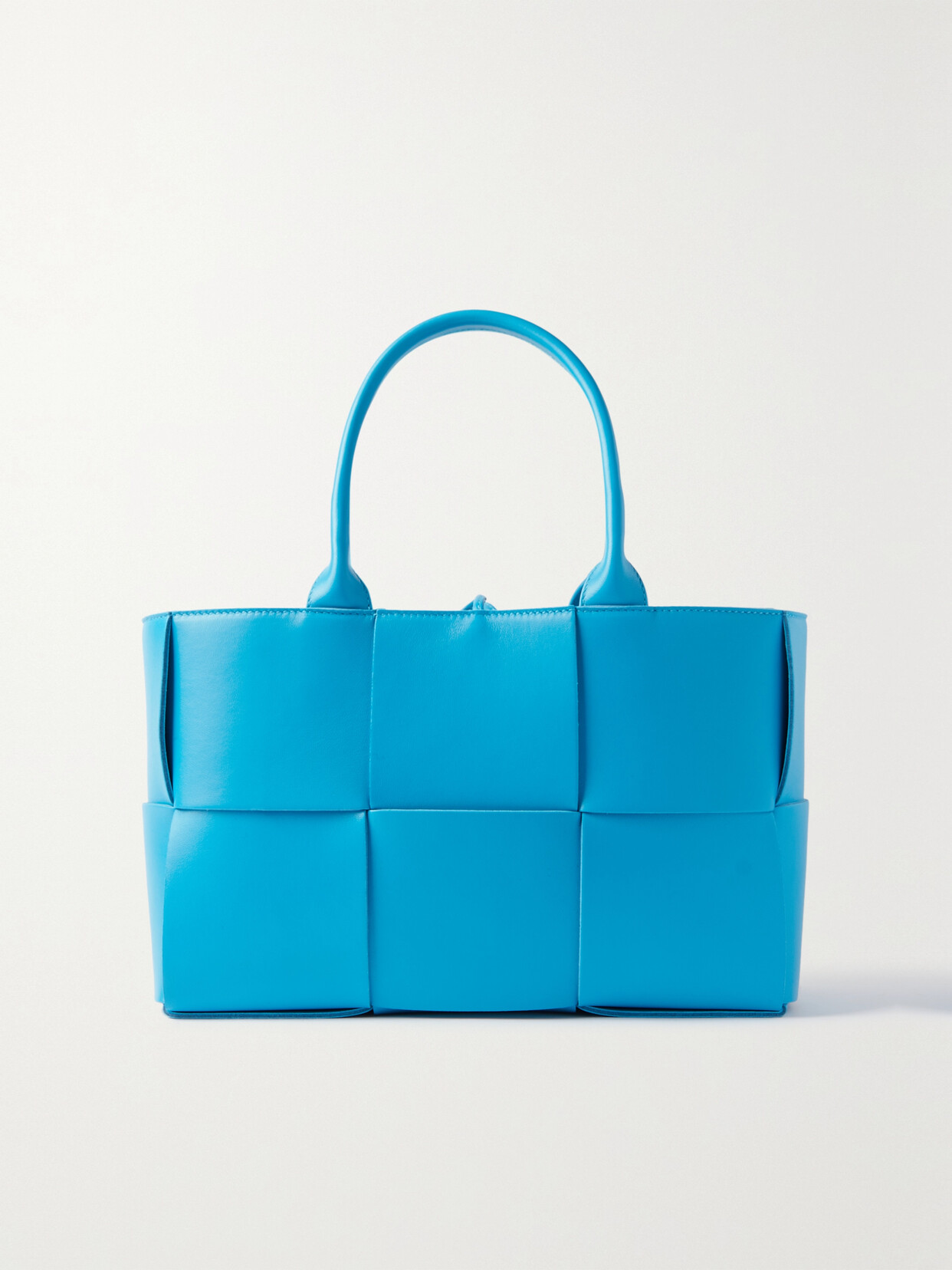 Bottega Veneta Arco Small Intrecciato Leather Tote In Blue