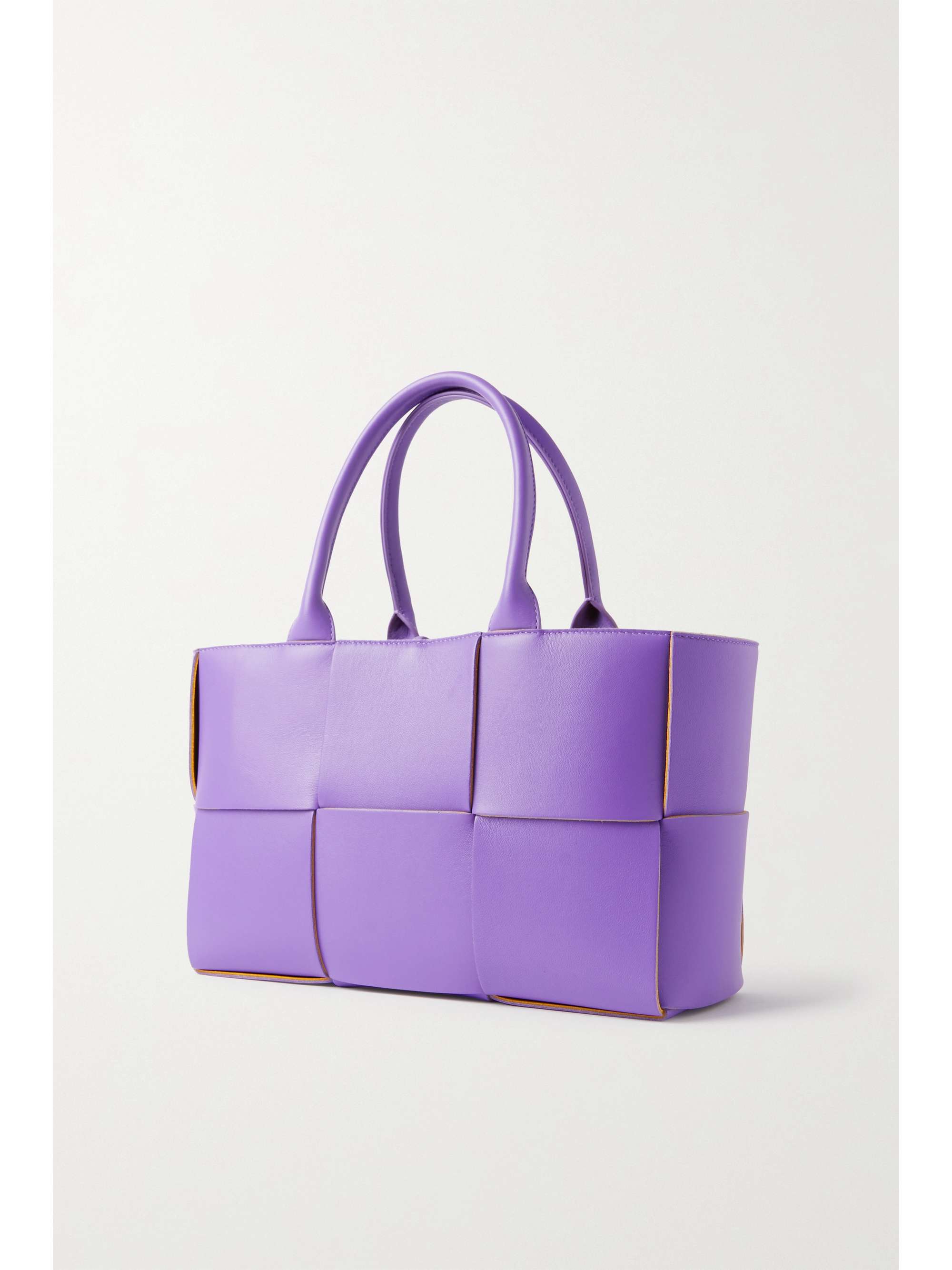 BOTTEGA VENETA Arco medium intrecciato leather tote