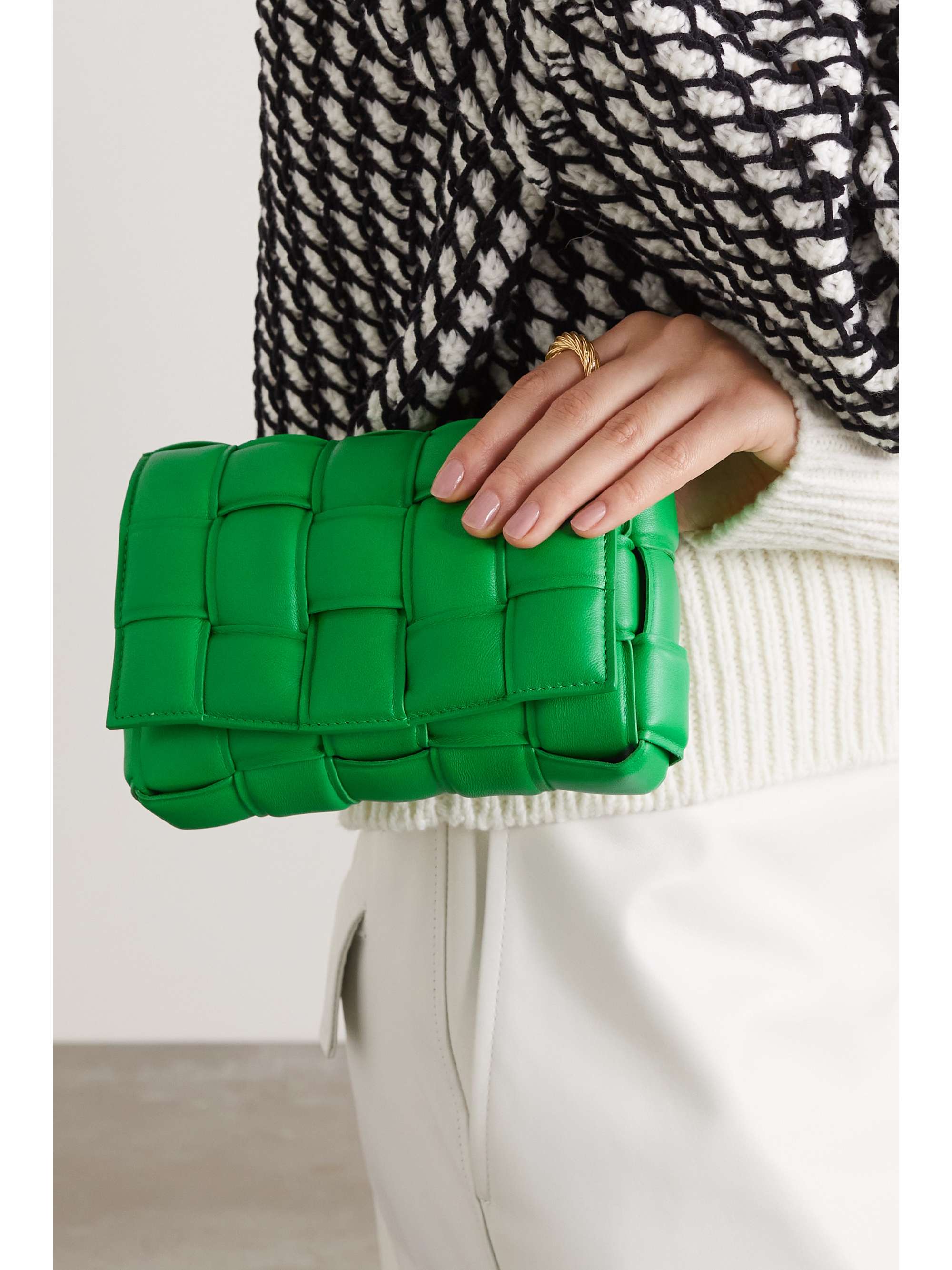 Green Cassette small padded intrecciato leather shoulder bag BOTTEGA