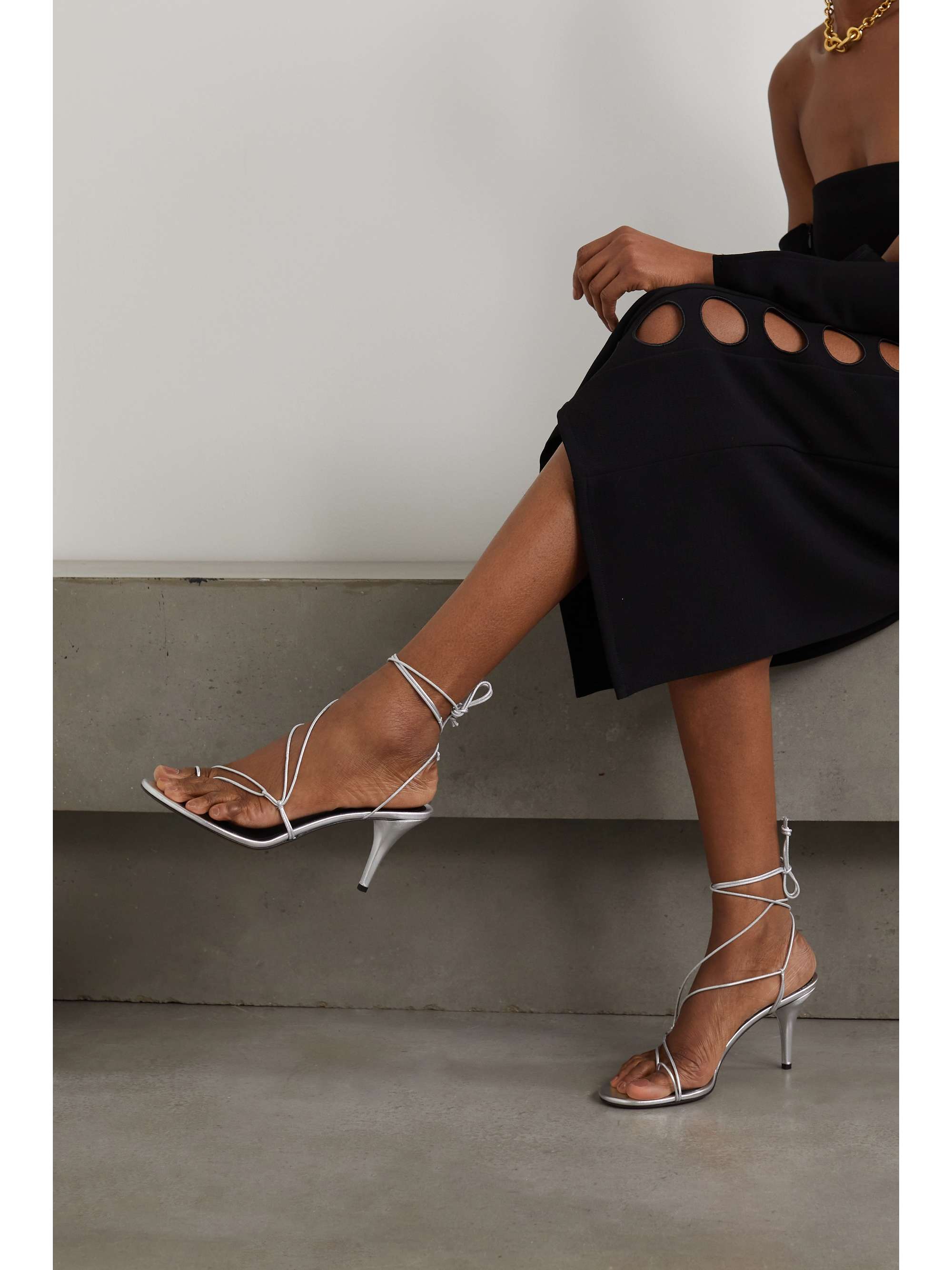 NEOUS Giena leather sandals