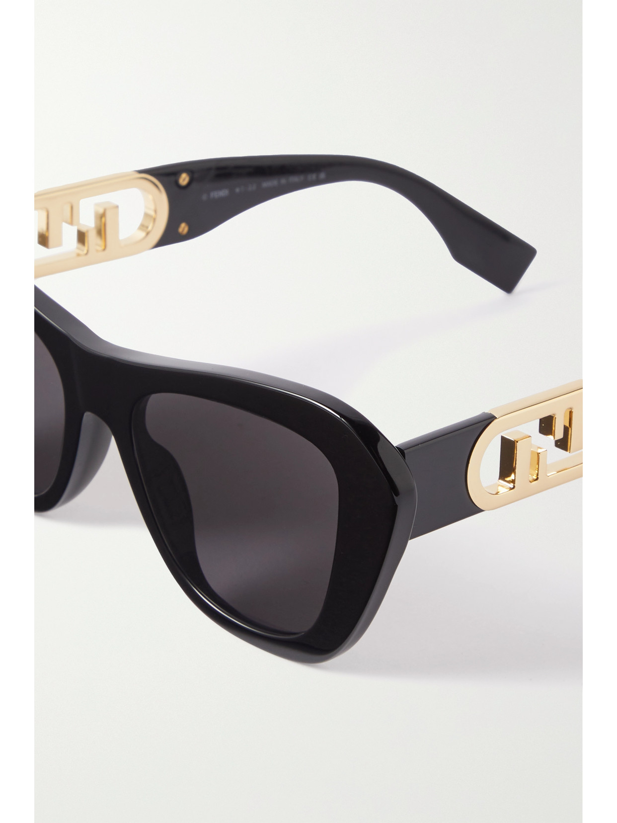 Fendi O'lock Cat-eye Acetate And Gold-tone Sunglasses In Black