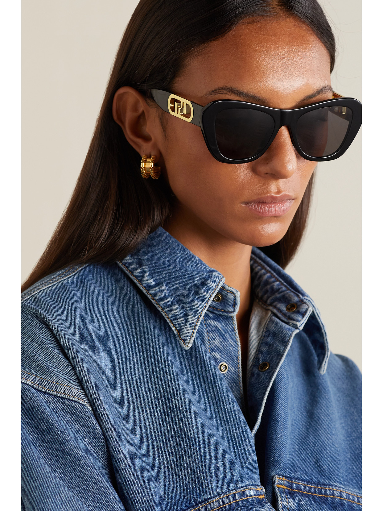 Fendi O'lock Cat-eye Acetate And Gold-tone Sunglasses In Black