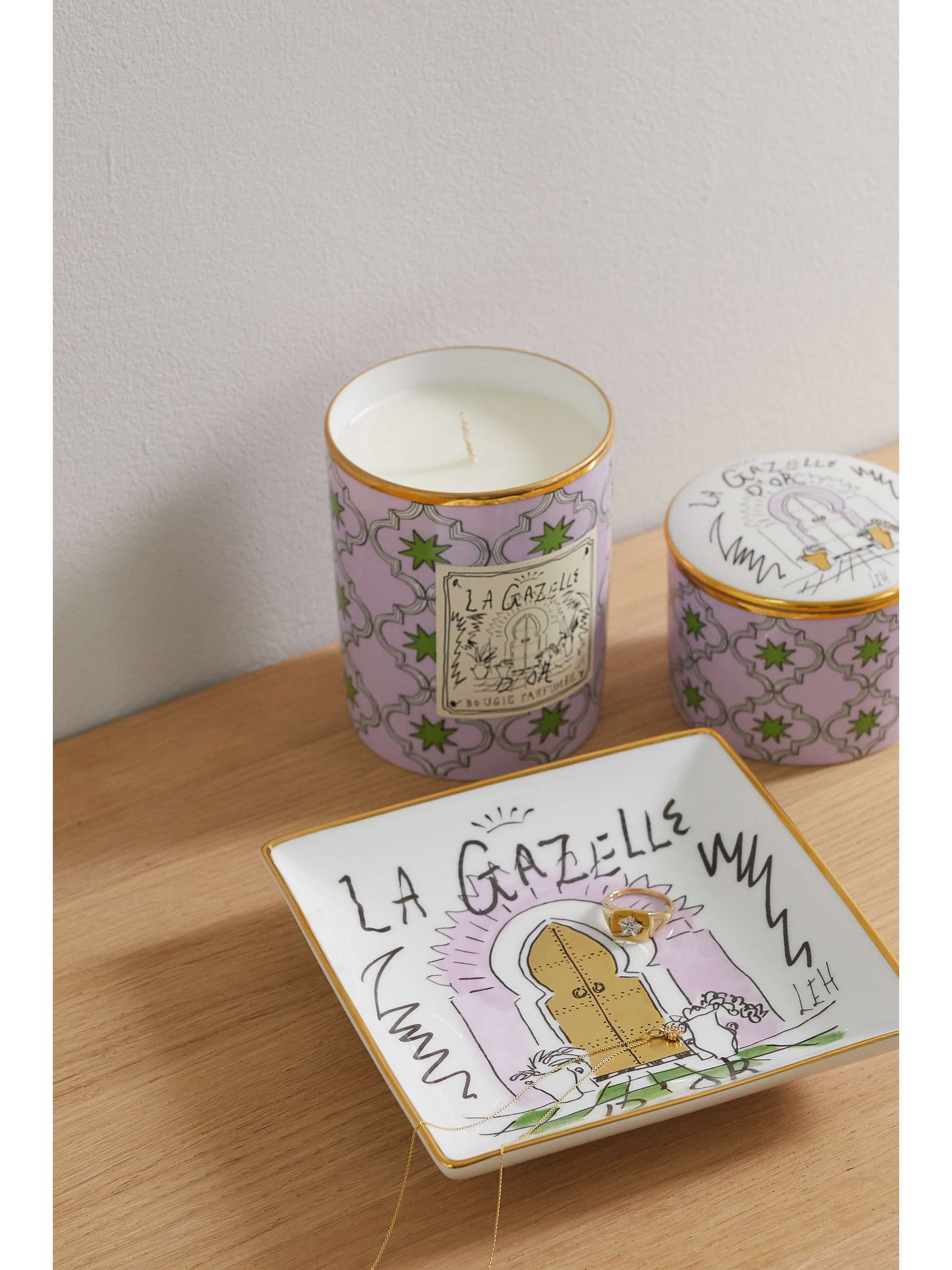 GINORI 1735 Plat en porcelaine et plaqué or La Gazelle d'Or Small x Luke Edward Hall