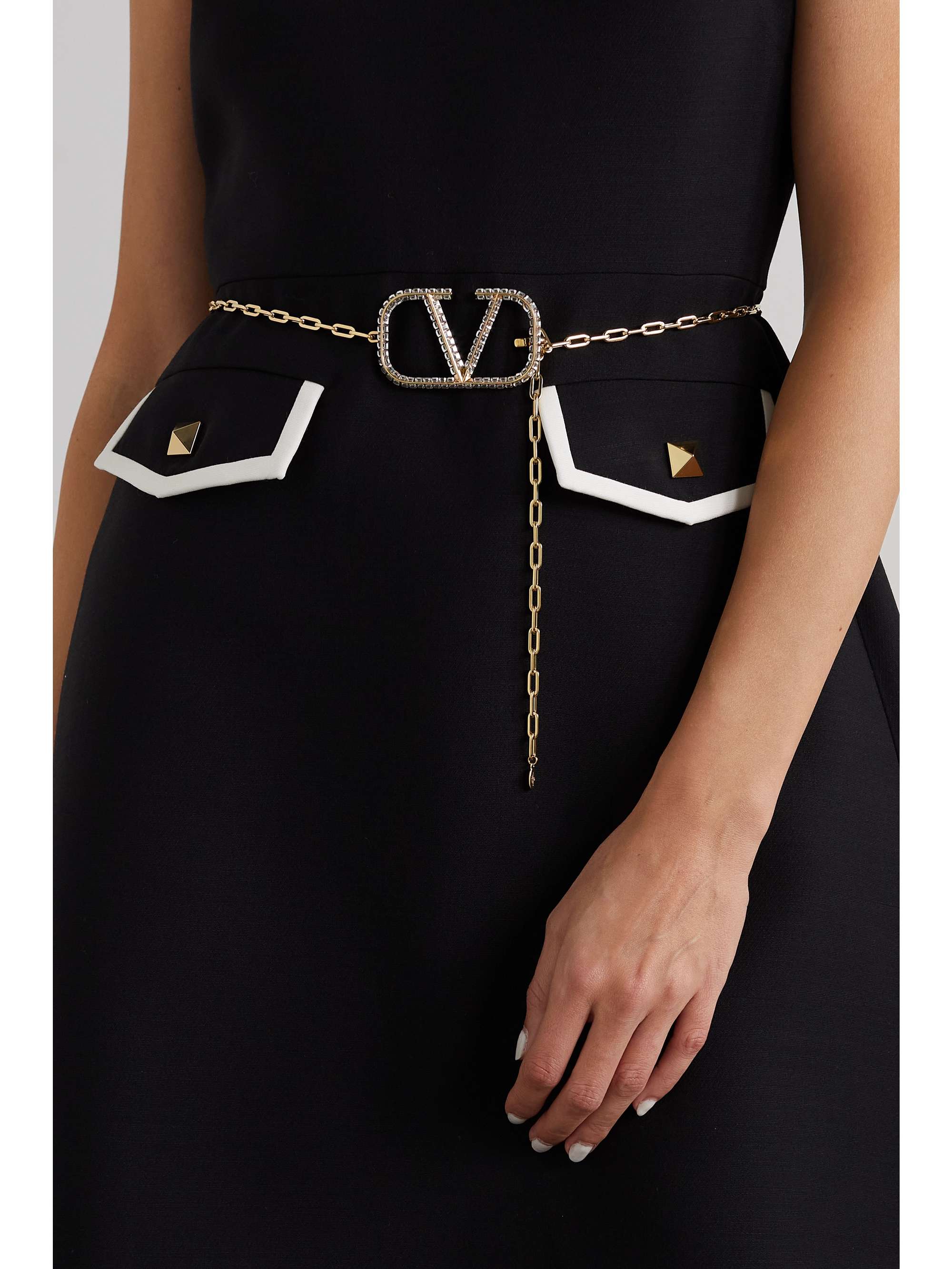 V Logo Chain Leather Belt in White - Valentino Garavani