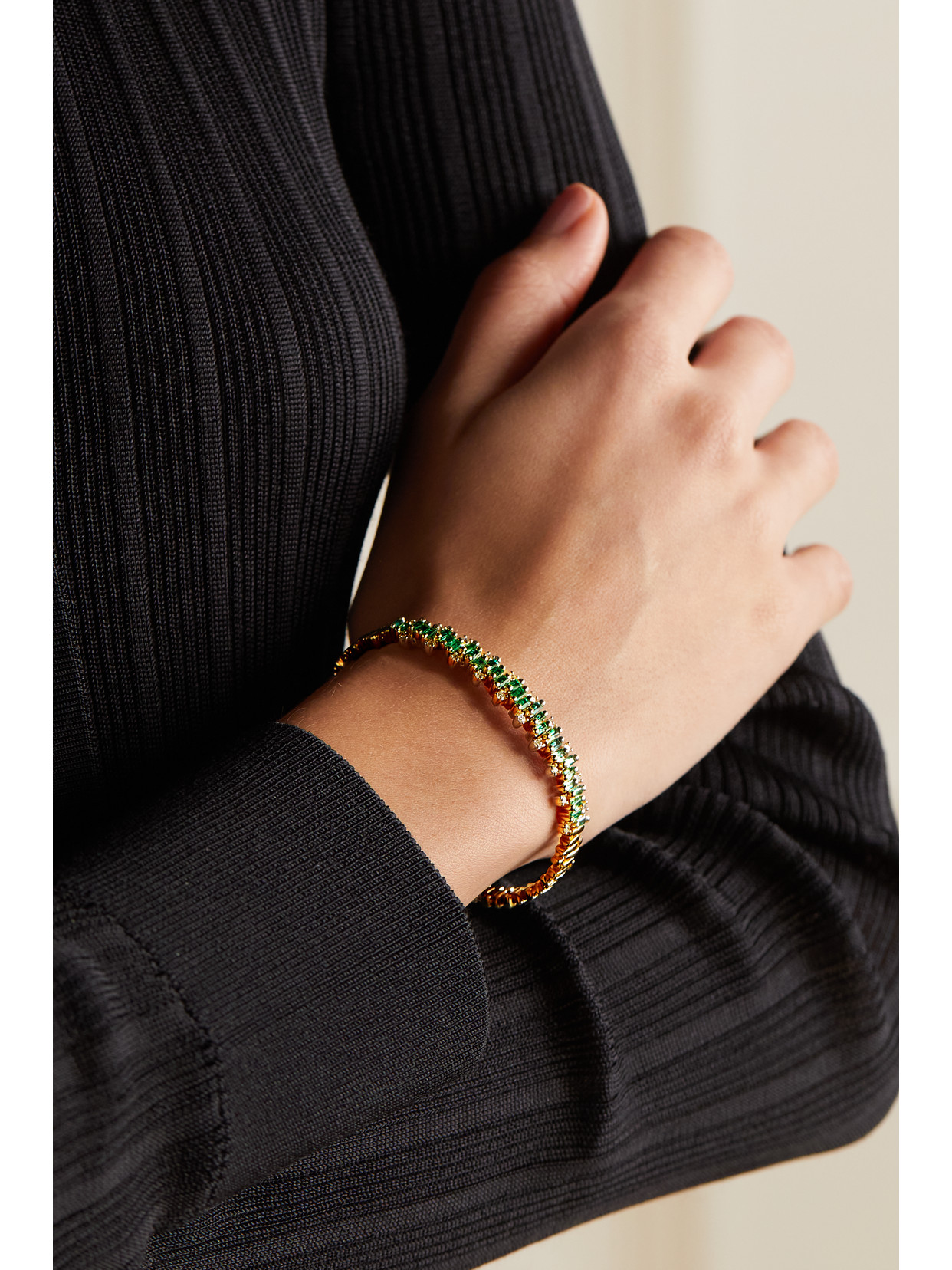 Suzanne Kalan 18-karat Gold, Emerald And Diamond Cuff In Gold
