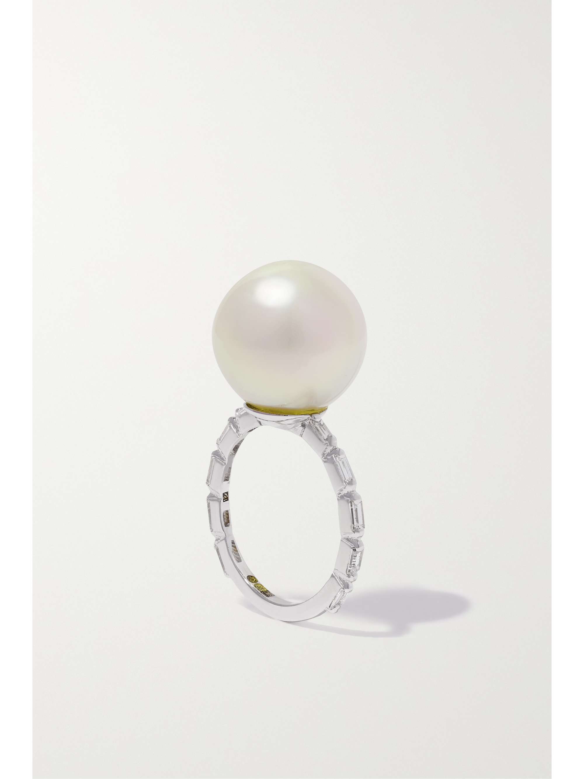 SUZANNE KALAN 18-karat white gold mother-of-pearl ring