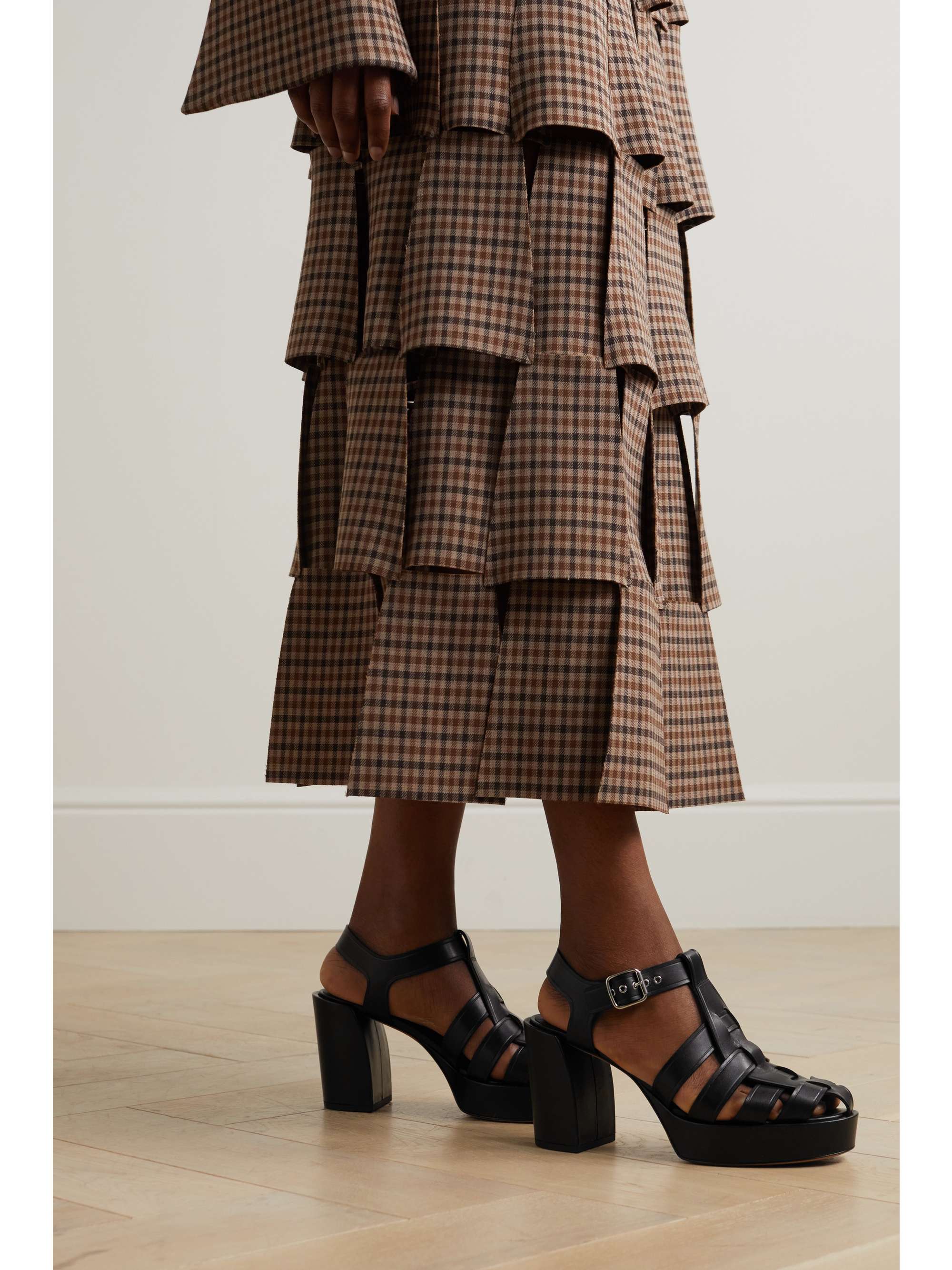 3.1 PHILLIP LIM Naomi 皮革防水台凉鞋
