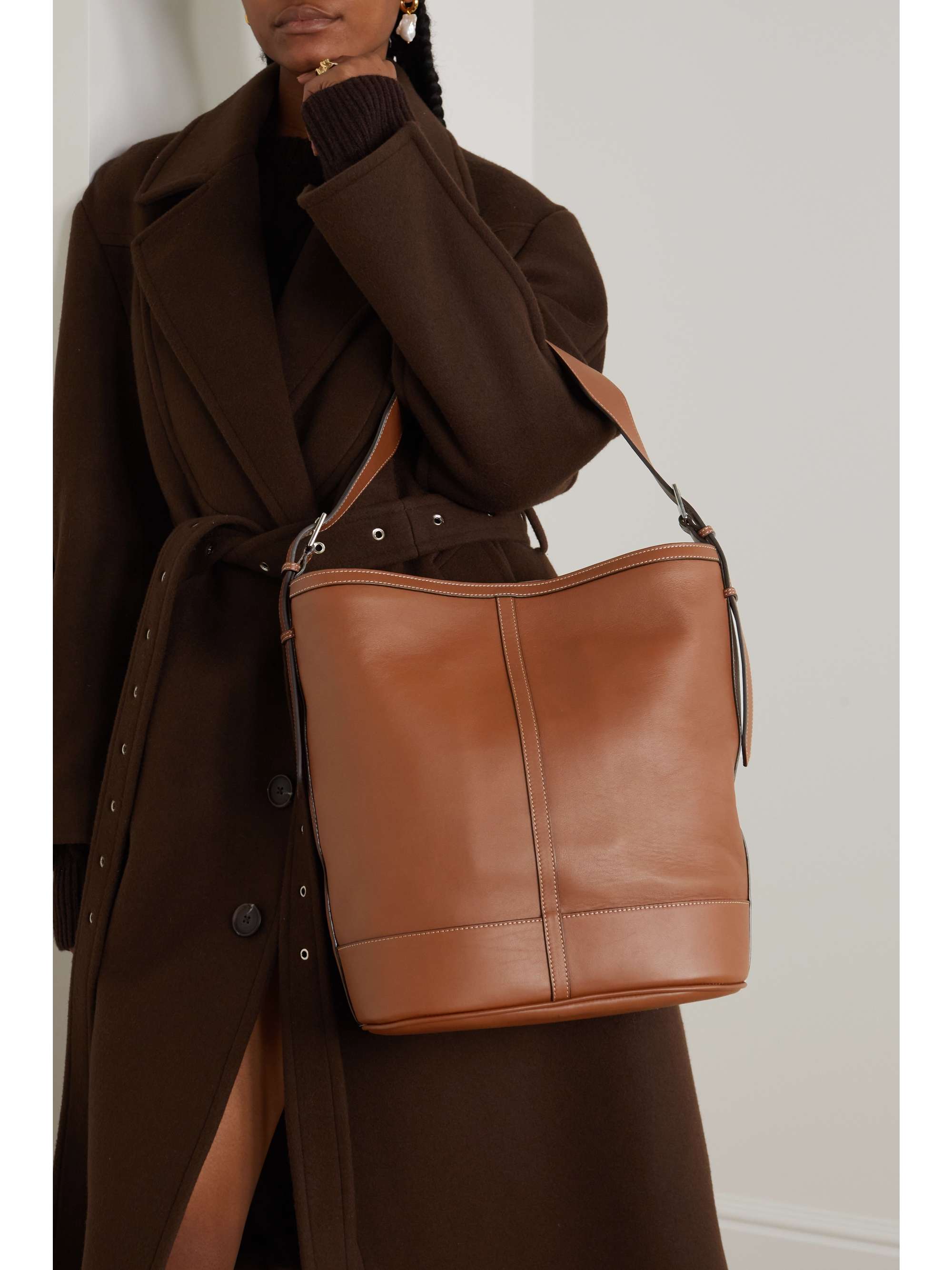 HUNTING SEASON Topstitched leather tote