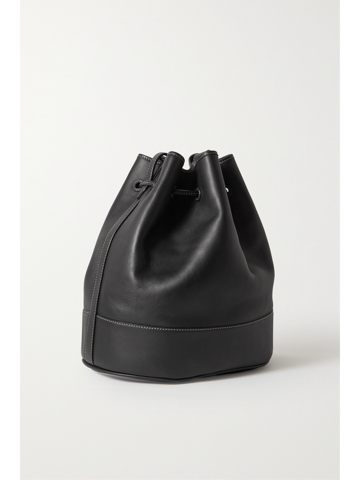 Hunting Season The Extra Large Drawstring Leather Bucket Bag In Black