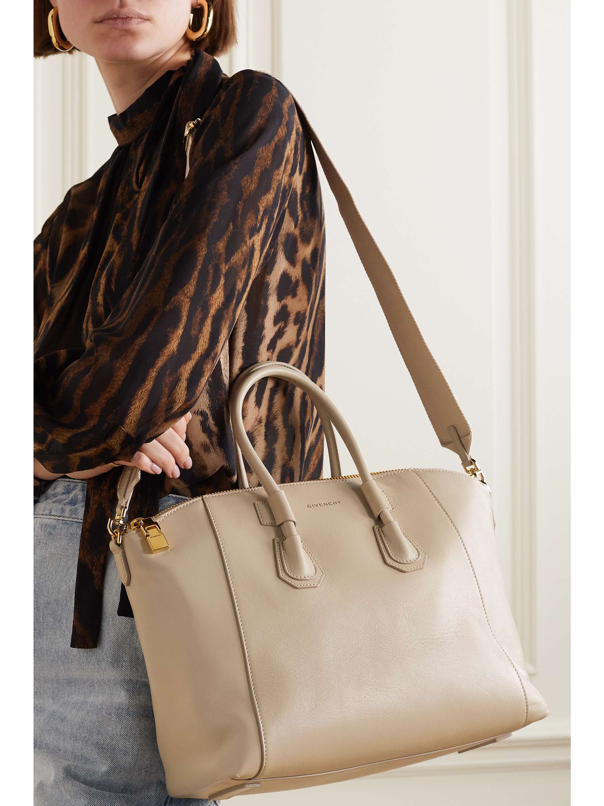 GIVENCHY Antigona Sport small leather tote