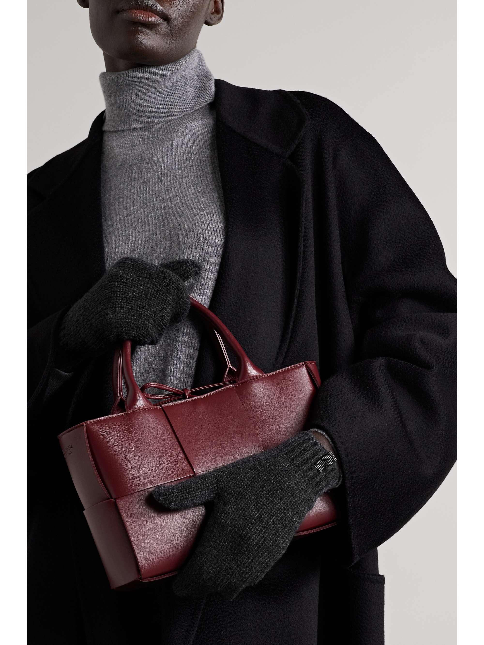 BRUNELLO CUCINELLI Crystal embellished cashmere mittens