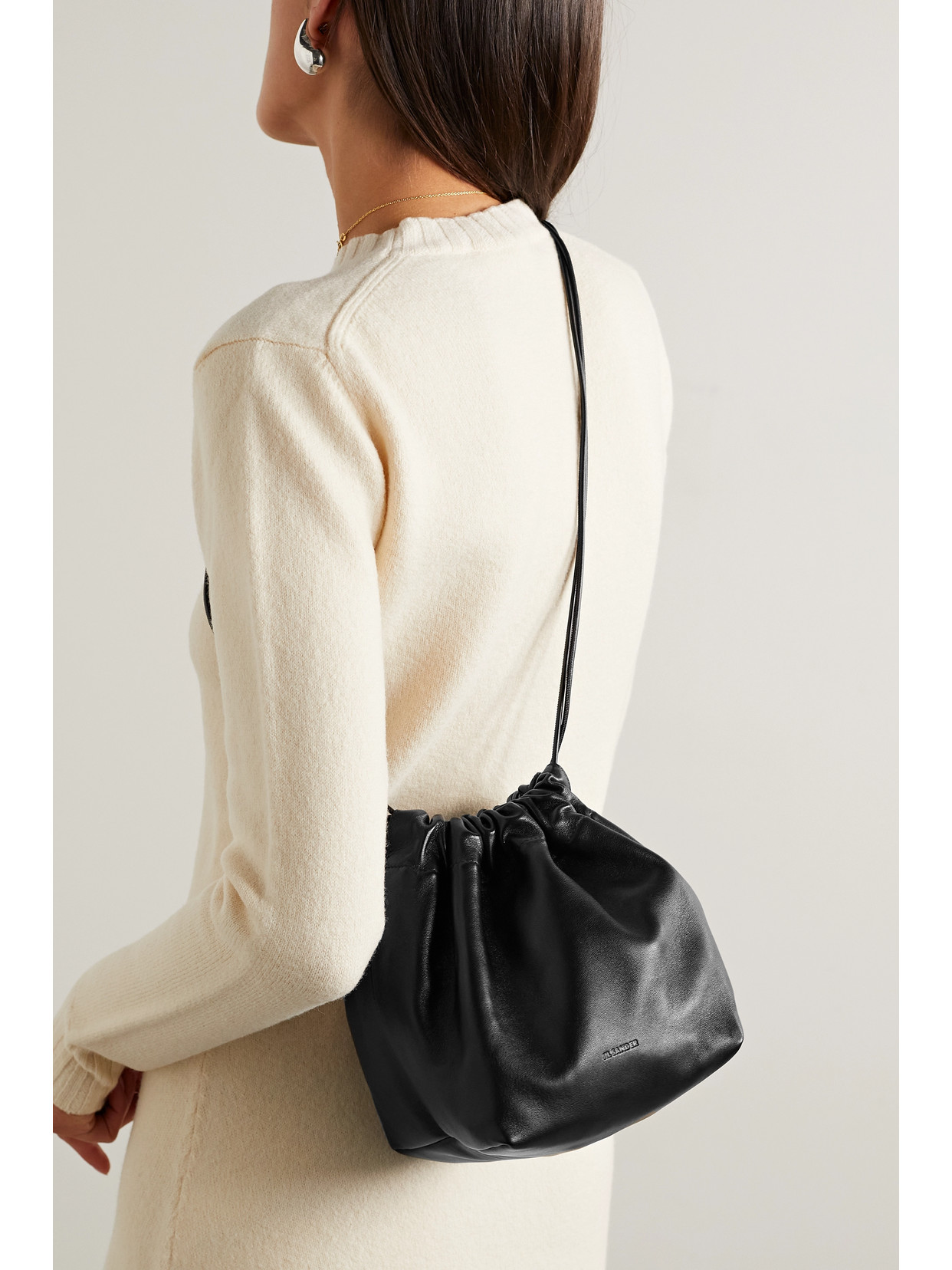Jil Sander Drawstring Leather Shoulder Bag In Black