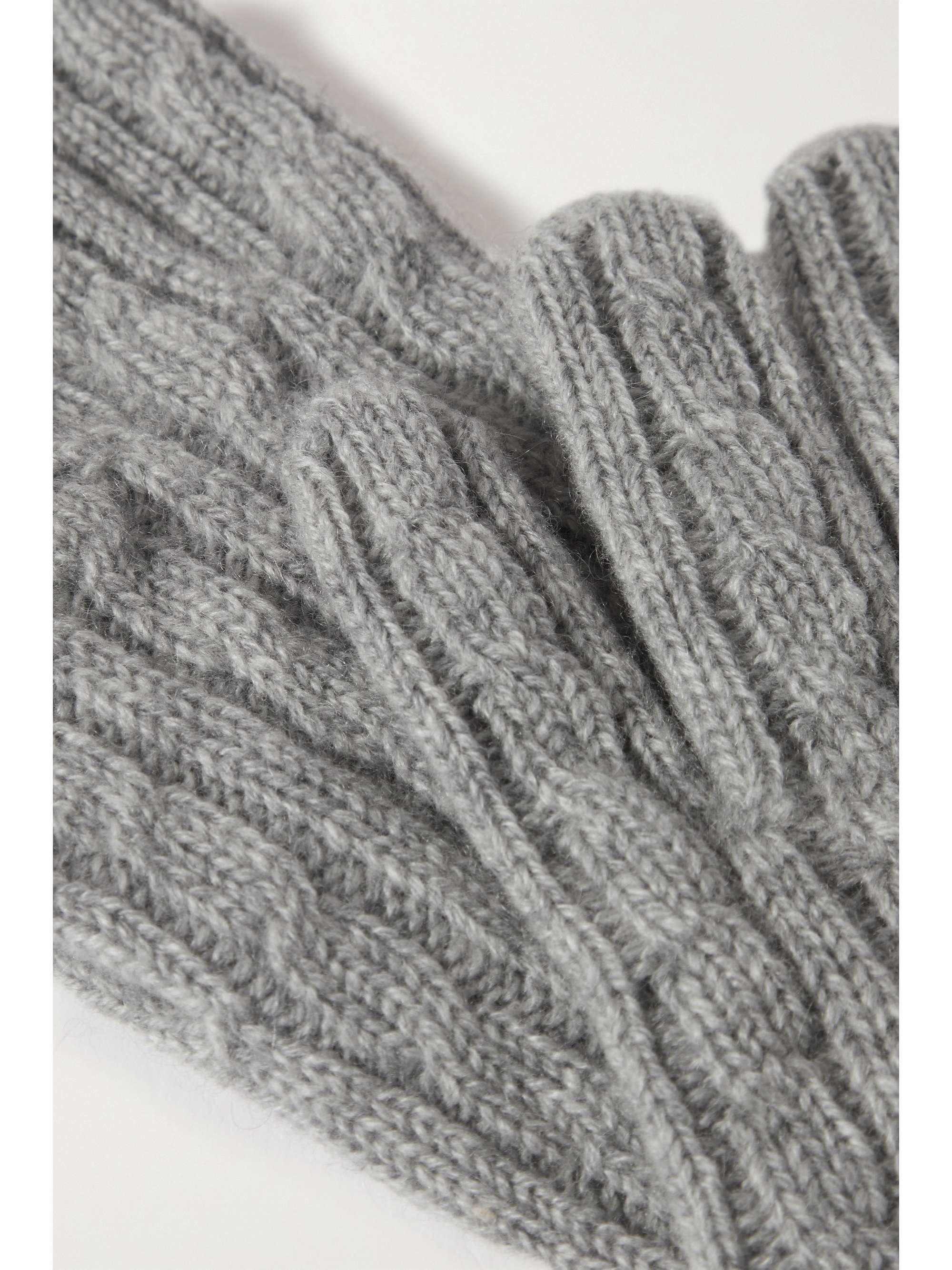 JOHNSTONS OF ELGIN Cable-knit cashmere gloves