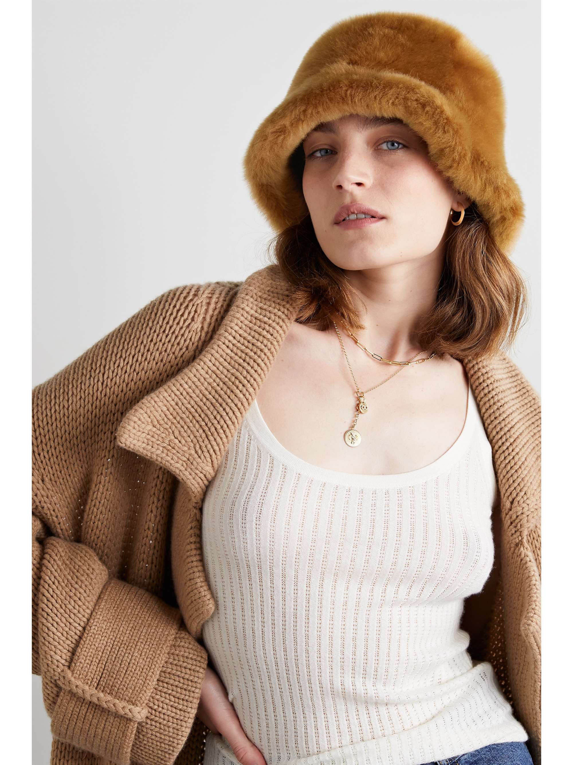 LORO PIANA Light Cloud reversible shearling bucket hat