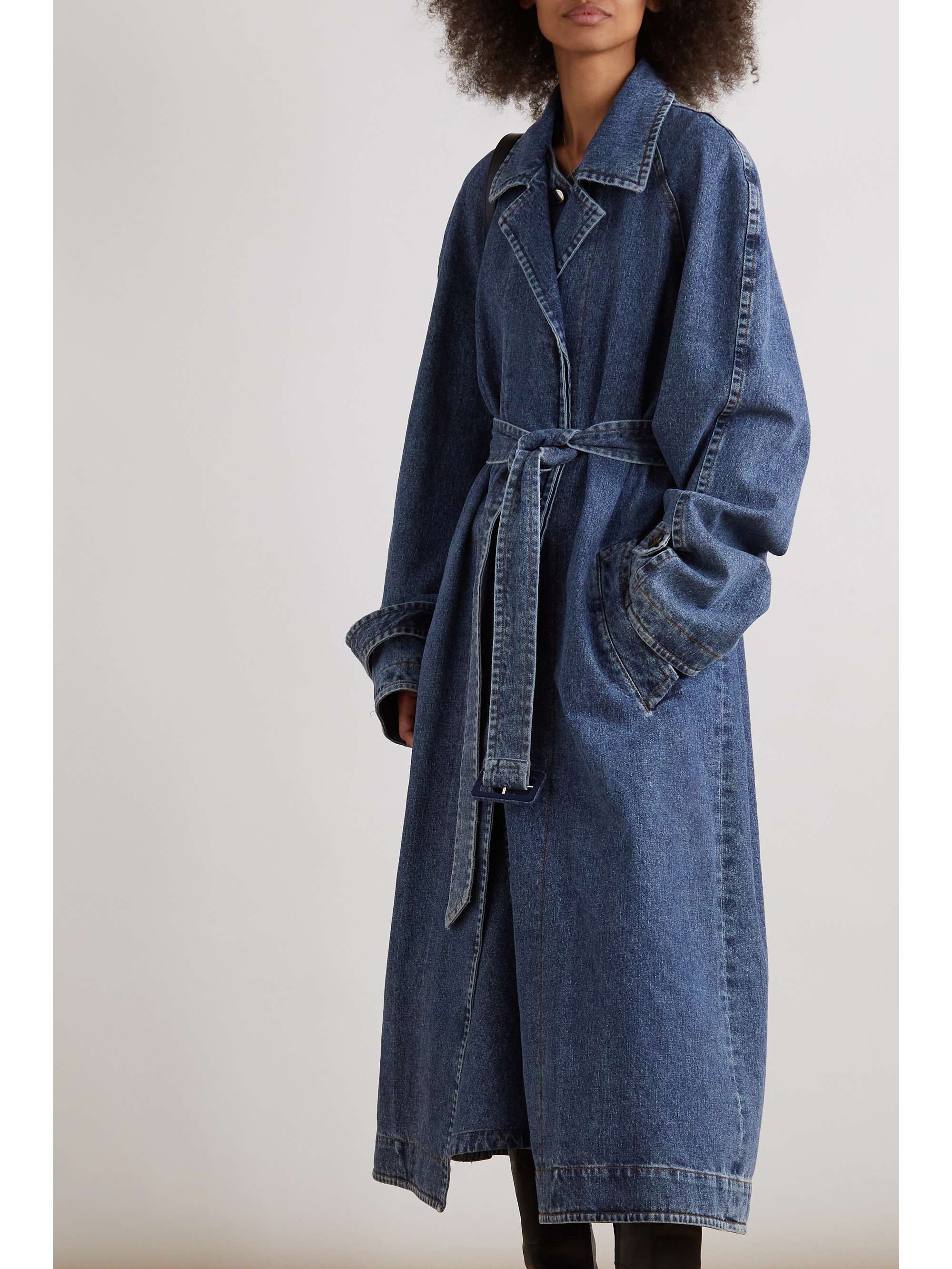 CHLOÉ + NET SUSTAIN oversized recycled denim trench coat