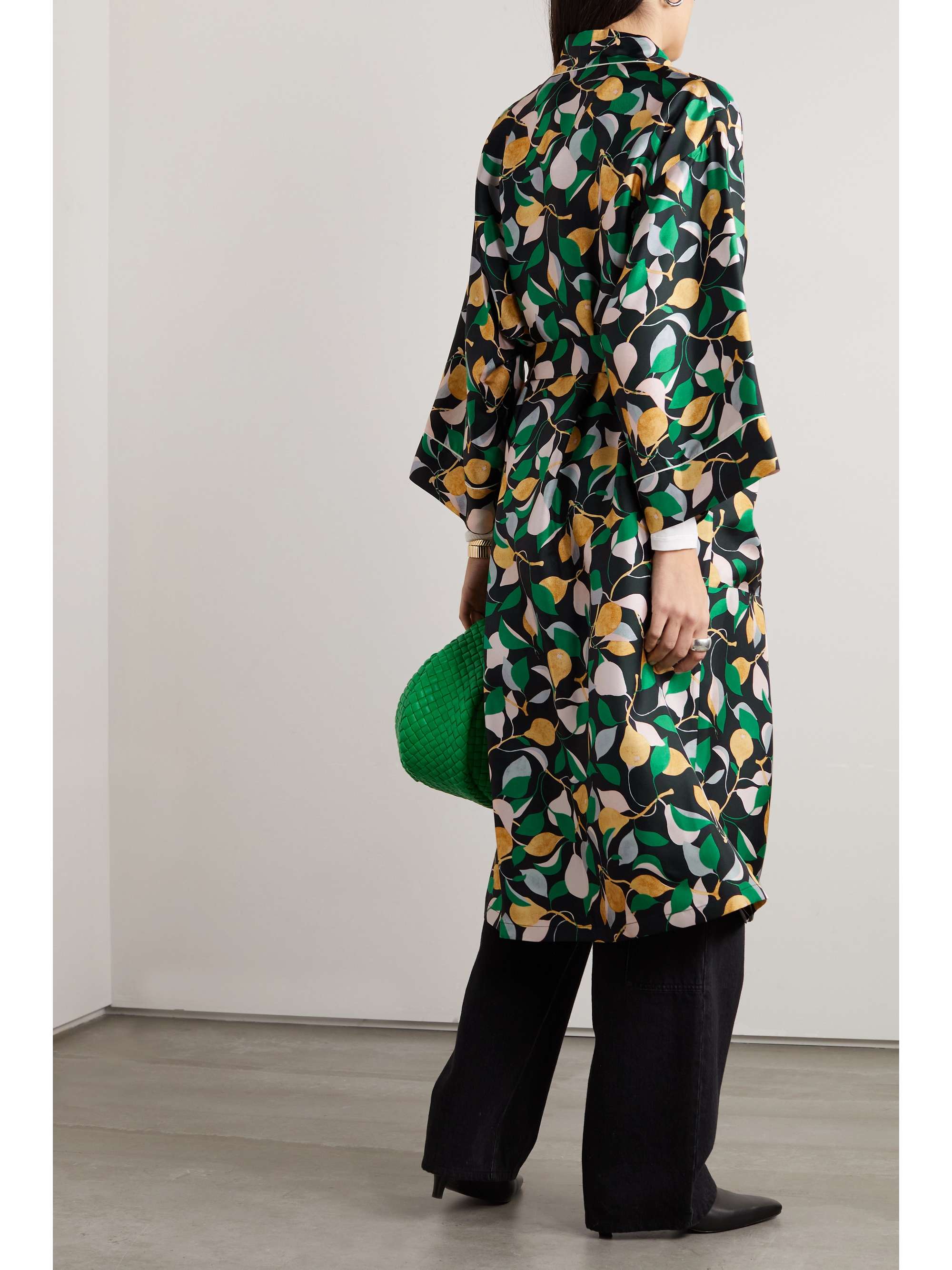 LA DOUBLEJ Belted floral-print silk-twill robe