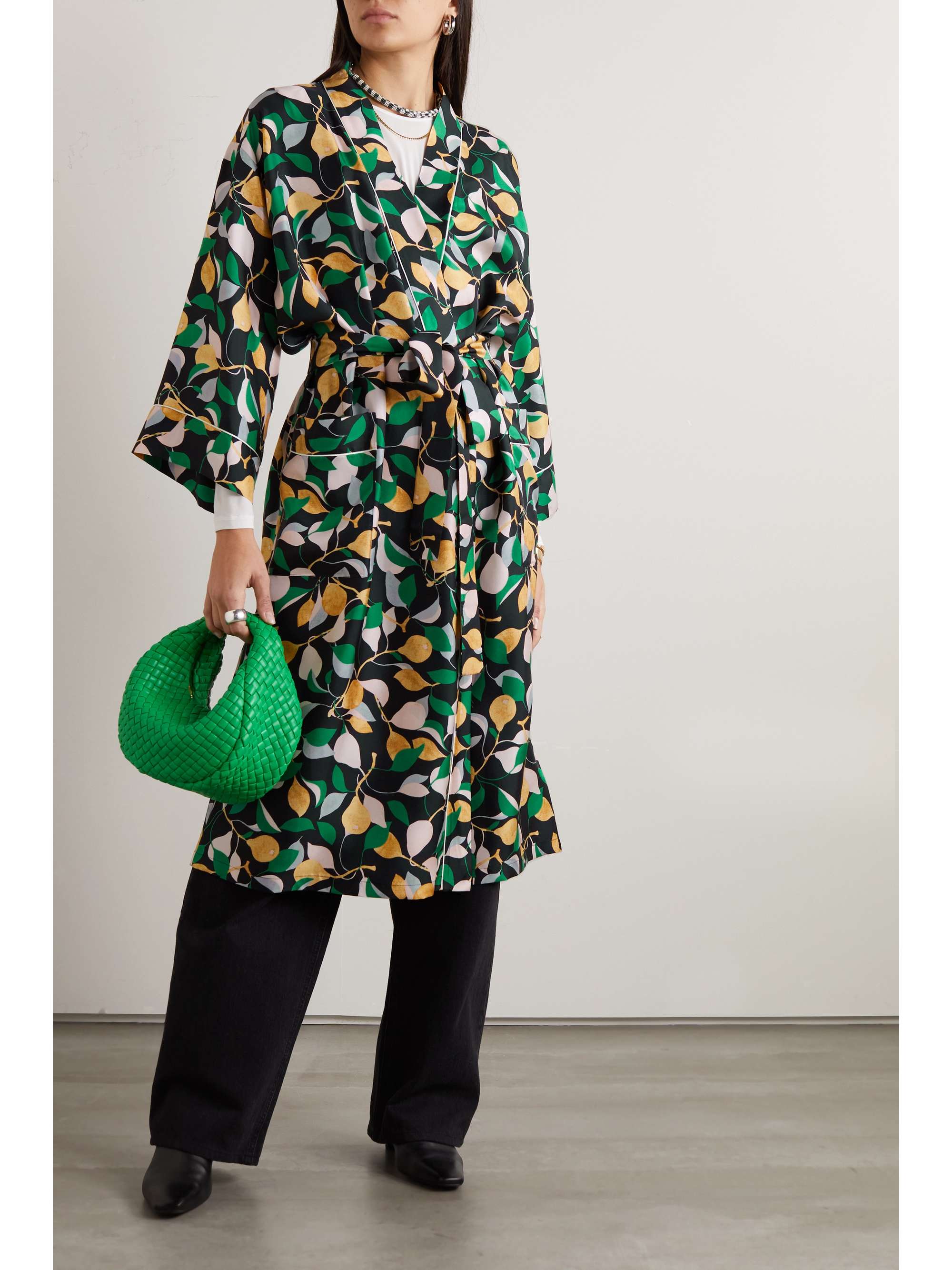 LA DOUBLEJ Belted floral-print silk-twill robe