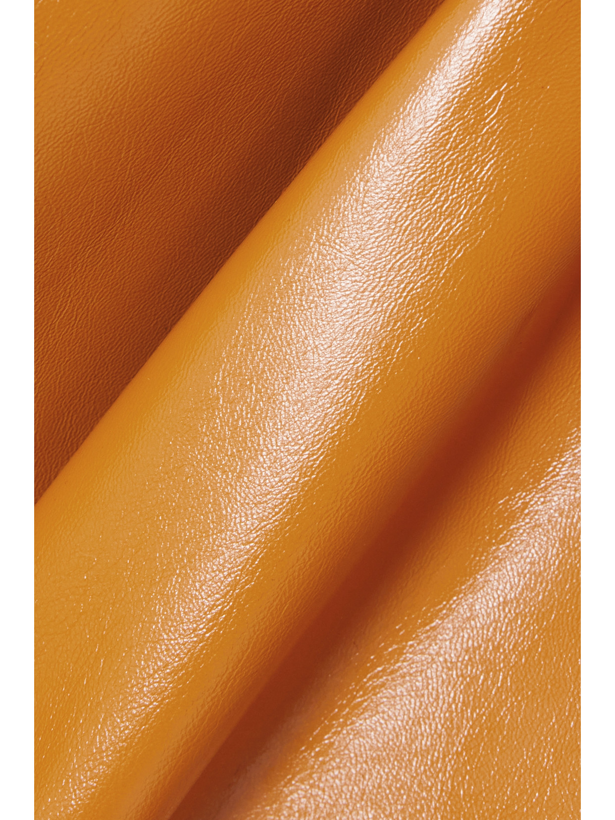 Asymmetric Wrap-Effect Mini