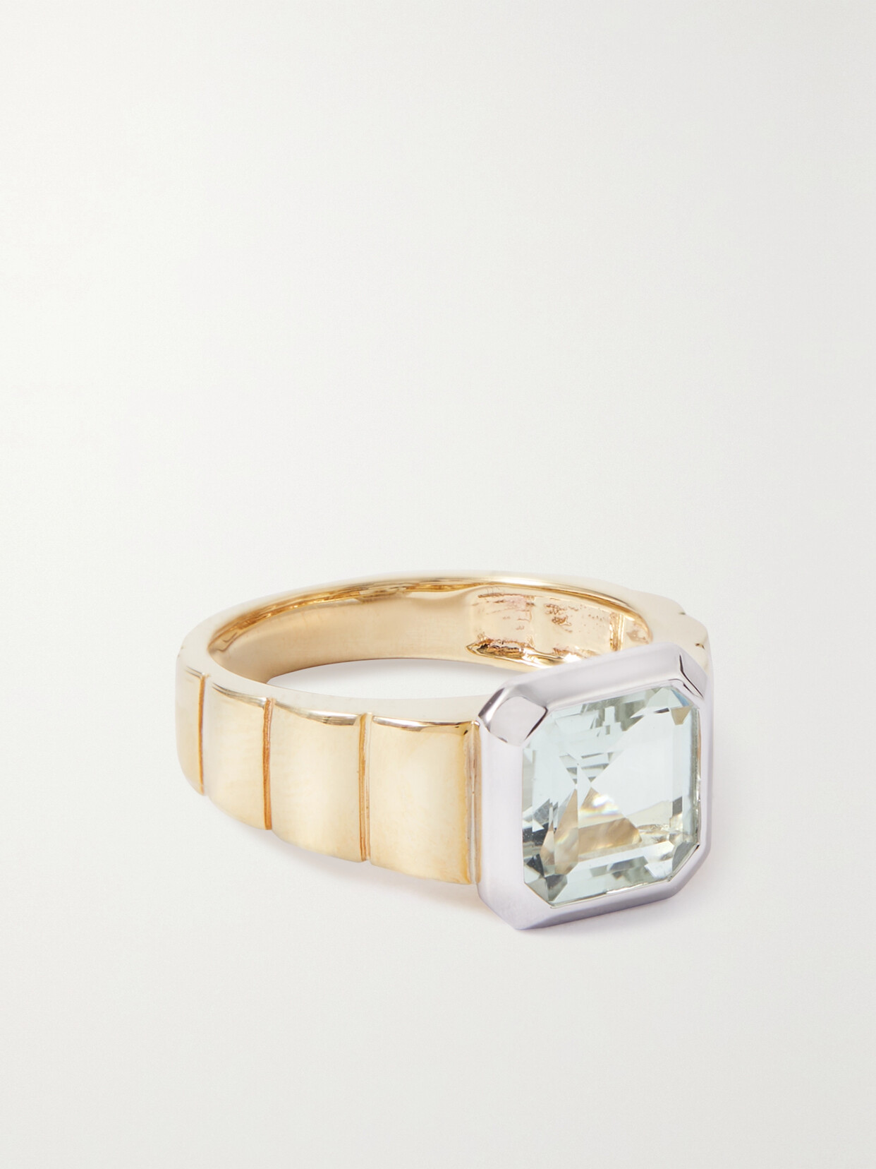 Yvonne Léon Chevaliere Princesse 9-karat Yellow And White Gold Amethyst Ring