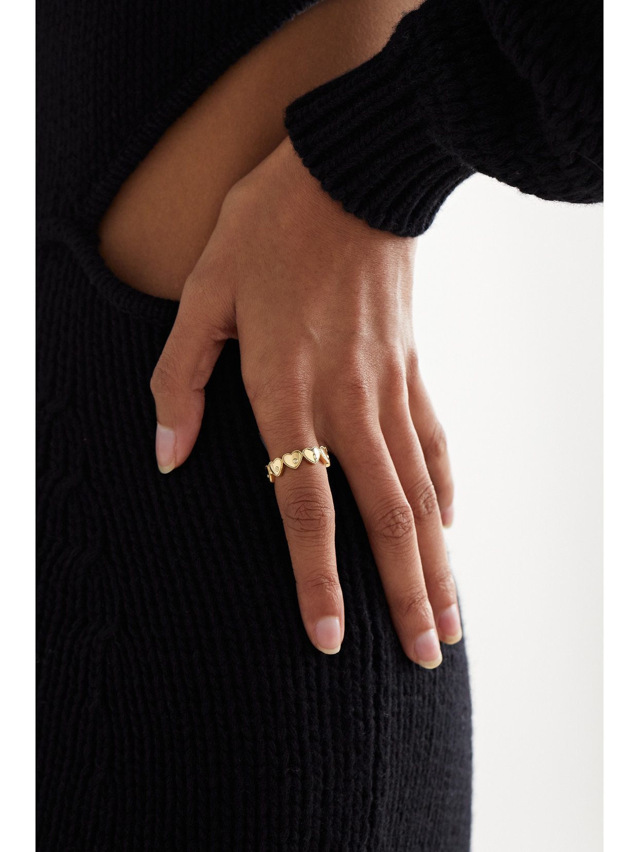 YVONNE LÉON ALLIANCE 9-KARAT GOLD DIAMOND RING