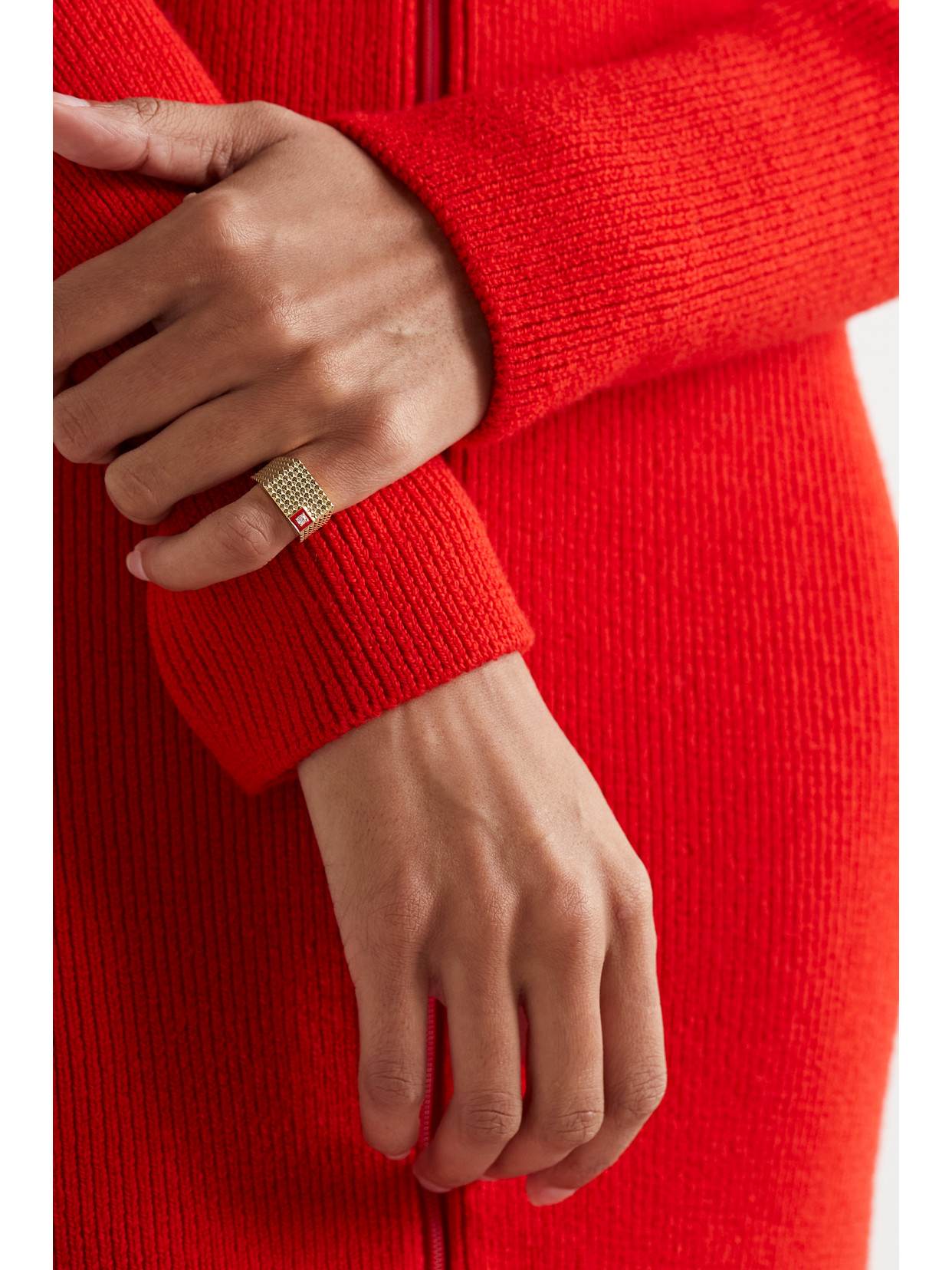 Yvonne Léon 9-karat Gold, Diamond And Enamel Ring In Gold