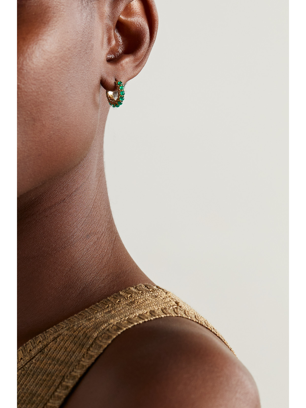 ILEANA MAKRI STREAMFLOW 18-KARAT GOLD, EMERALD AND DIAMOND HOOP EARRINGS