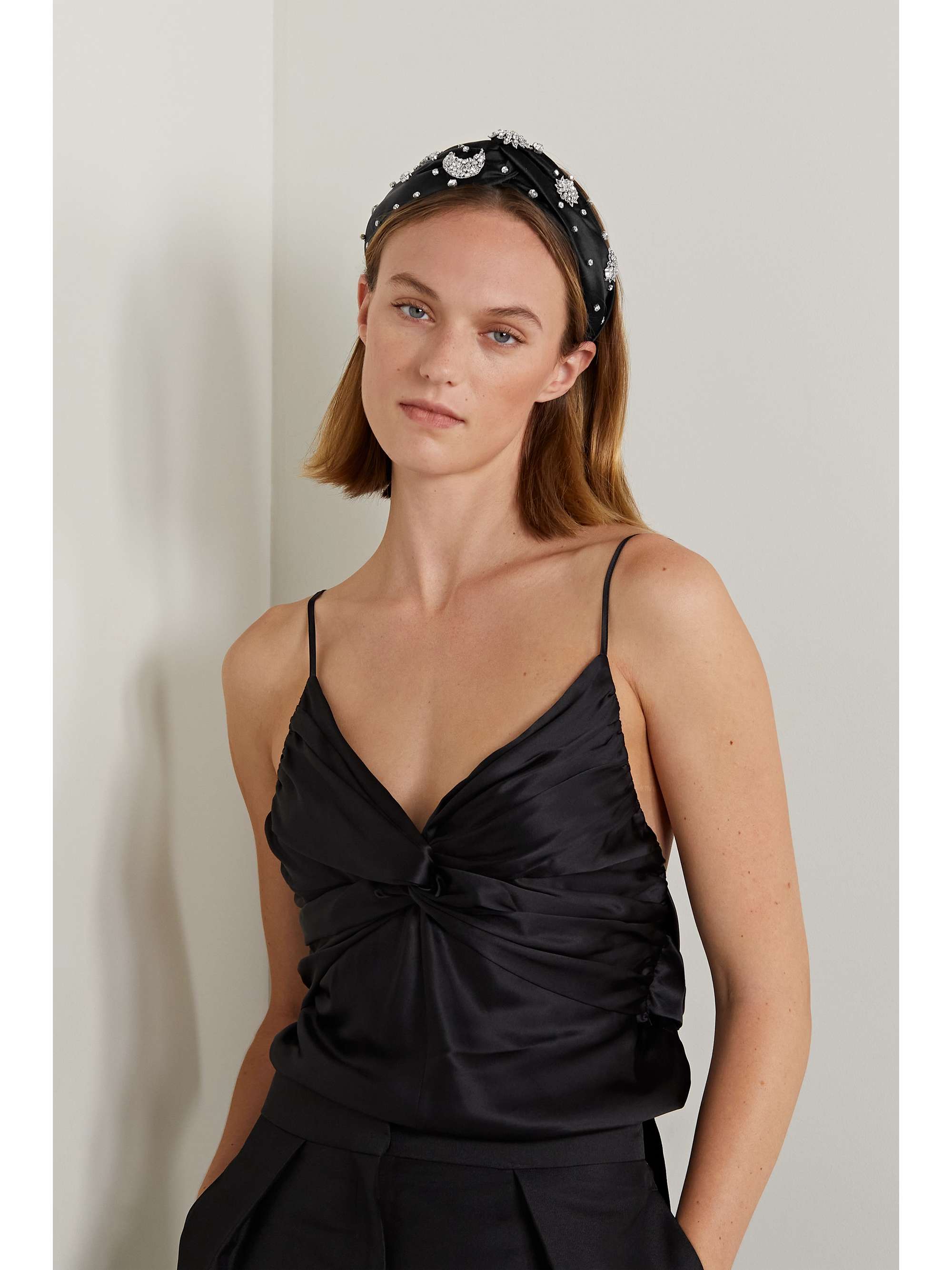 JENNIFER BEHR Orion Haarreif aus Satin mit Kristallen