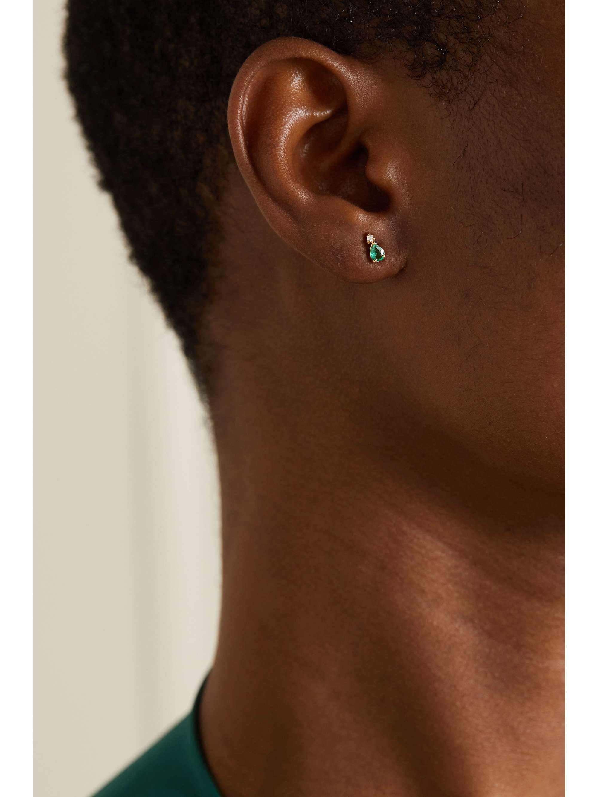STONE AND STRAND Boucles d'oreilles en or 10 carats (416/1000), émeraudes et diamants Green Goddess