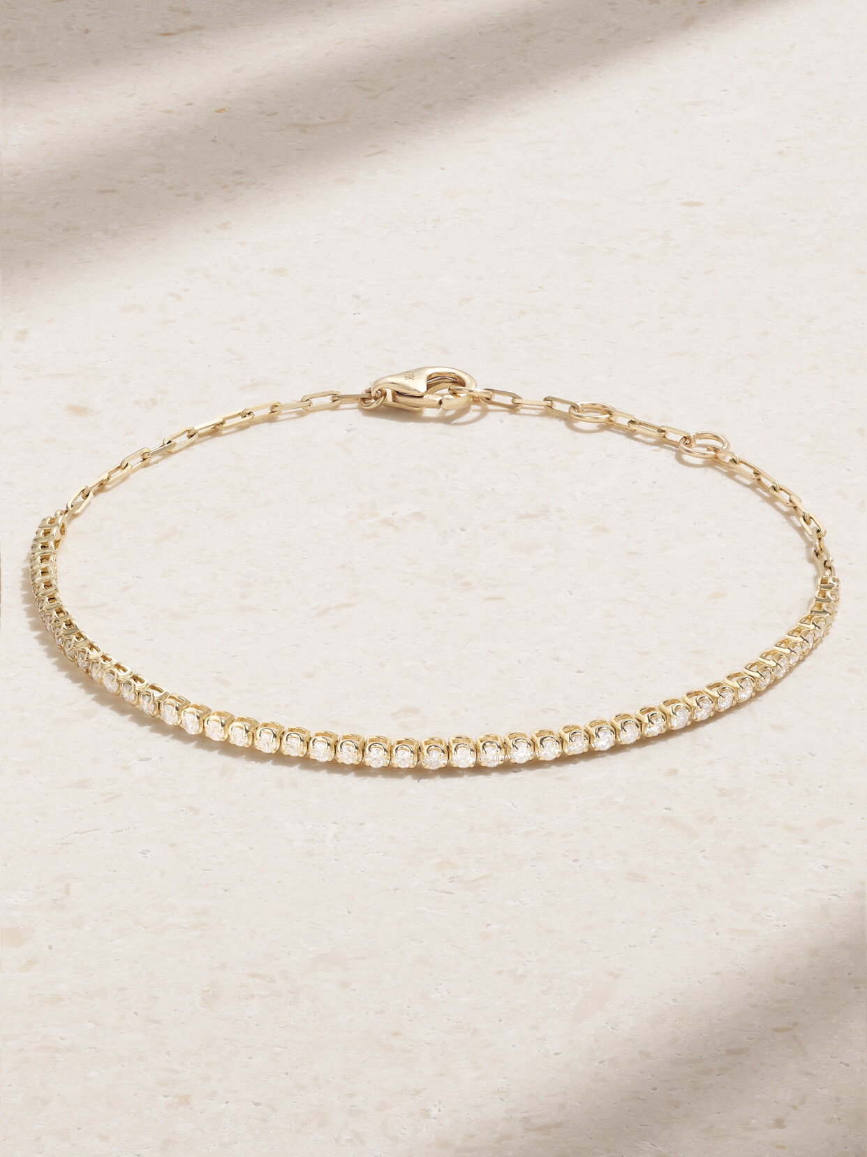 STONE AND STRAND - Drop Shot Gold Diamond Bracelet - One size