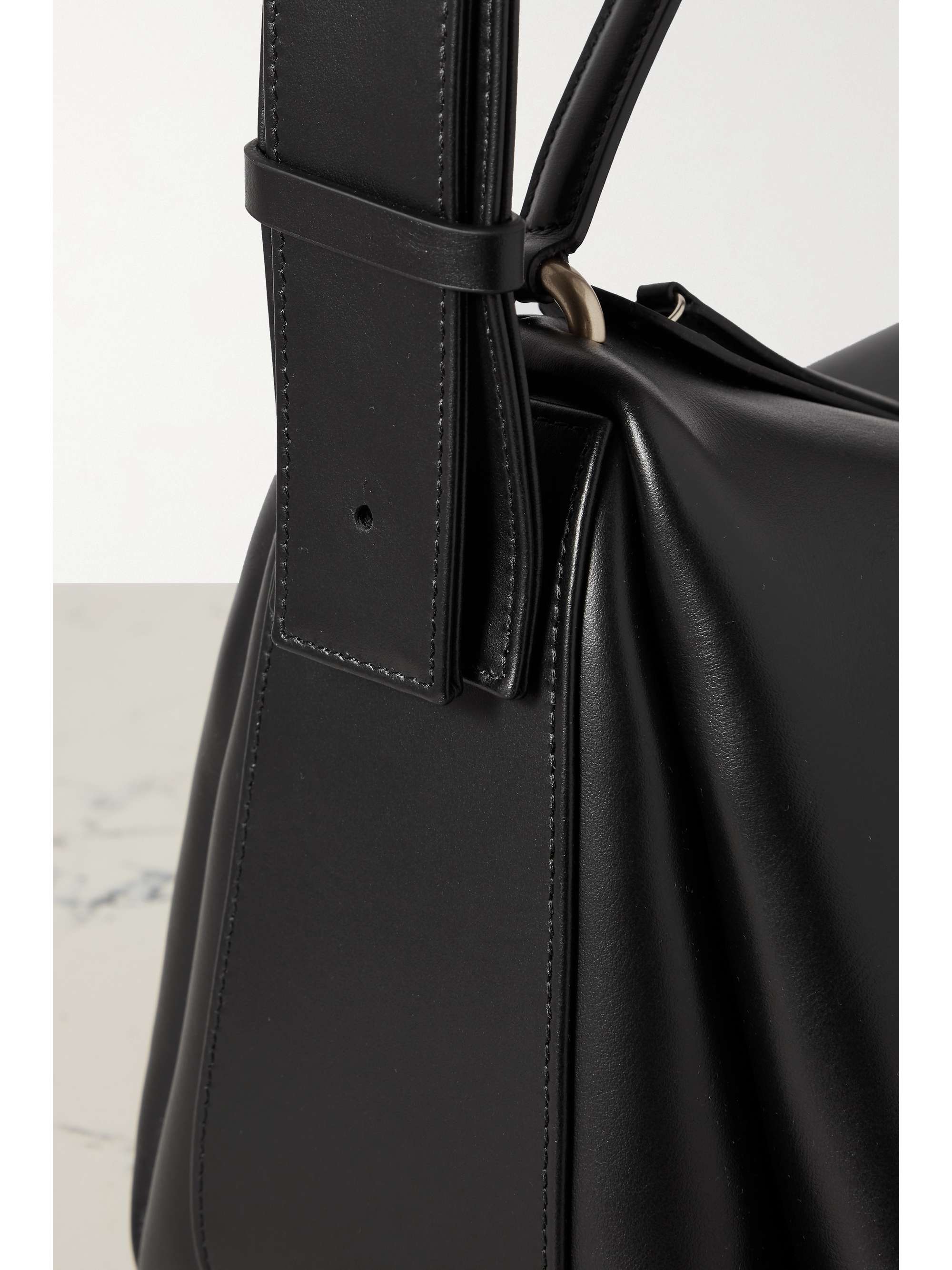 NEOUS Scorpius leather tote