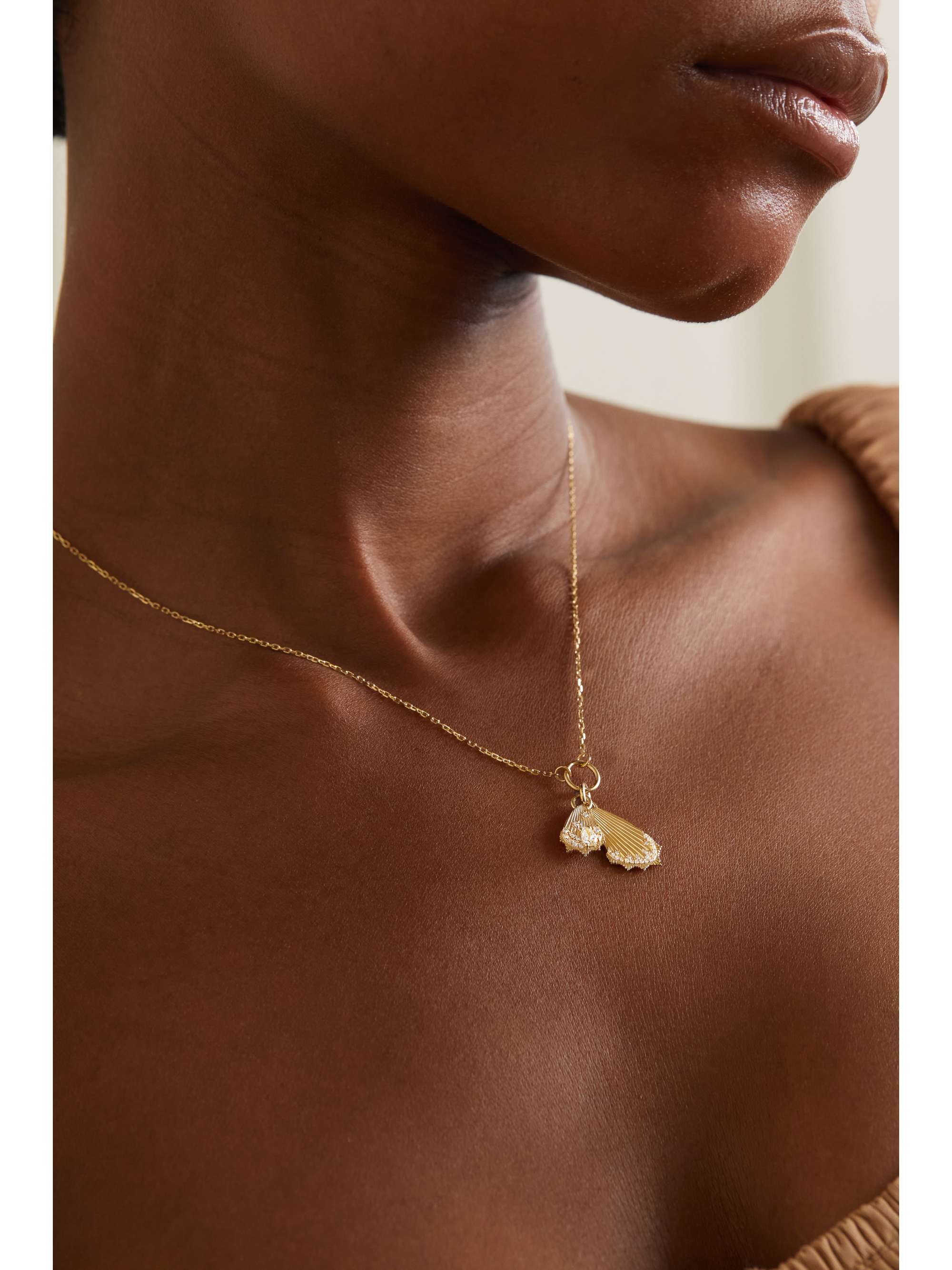 FOUNDRAE Encrusted Butterfly Wings 18-karat gold diamond necklace