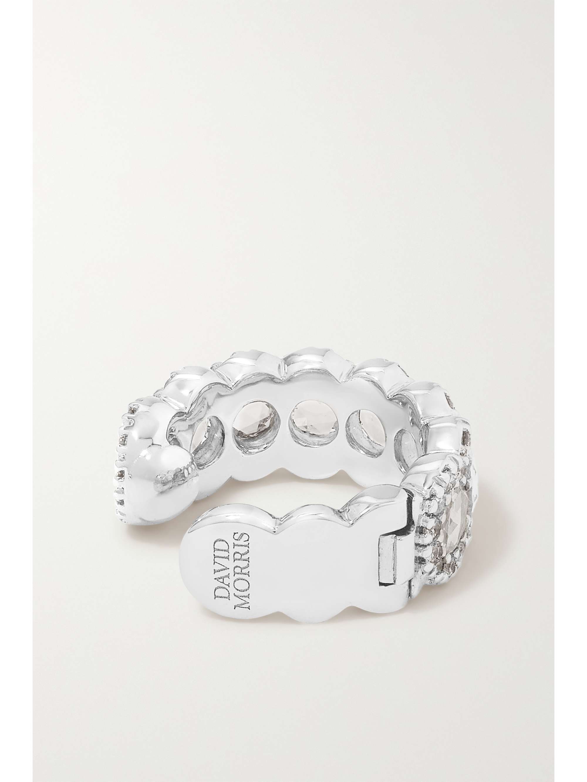 DAVID MORRIS 18-karat white gold, emerald and diamond ear cuff