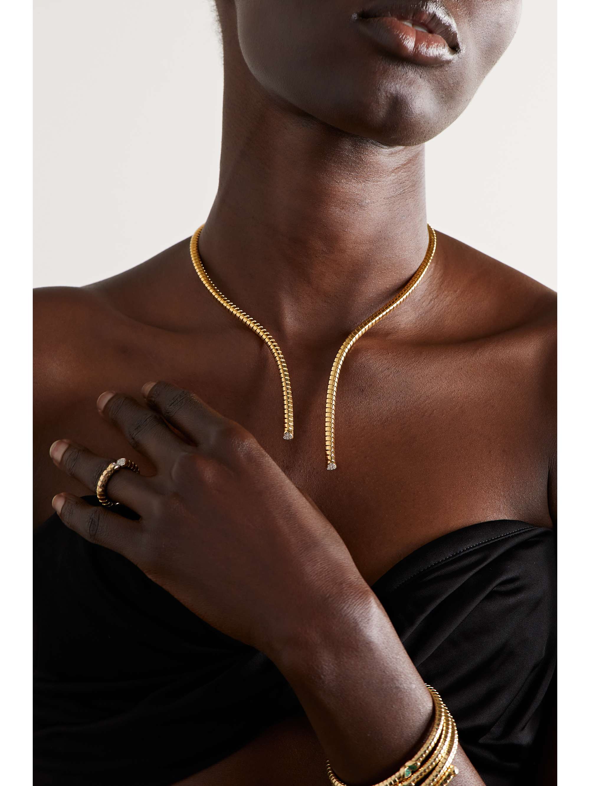 MARINA B Collier en or 18 carats (750/1000) et diamants Trisolina