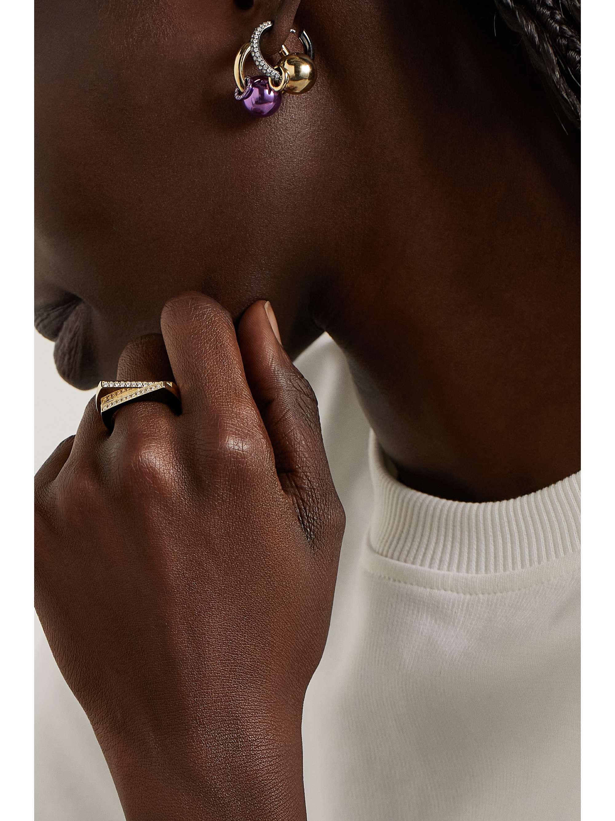RAINBOW K Handcuff 14-karat gold, diamond and enamel ring