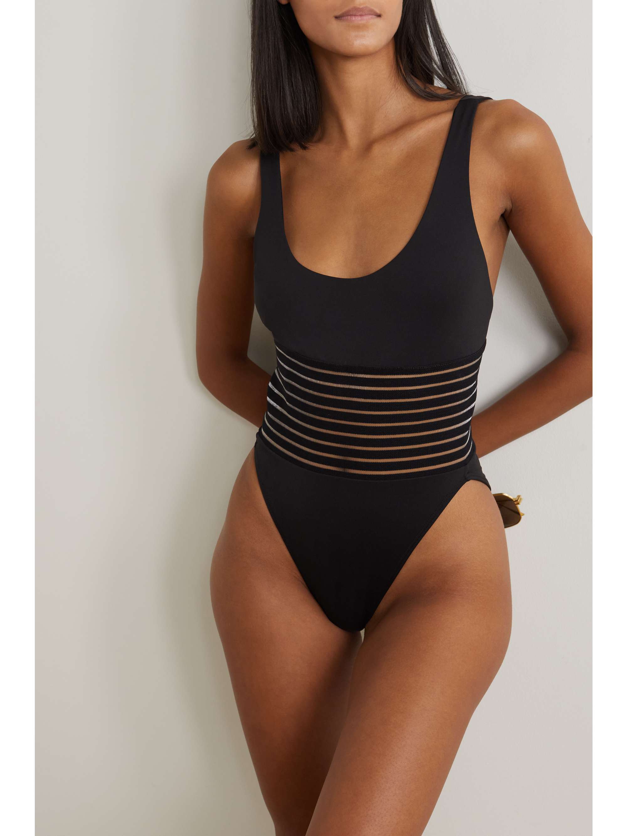 LESLIE AMON Maillot de bain à rayures et à découpes