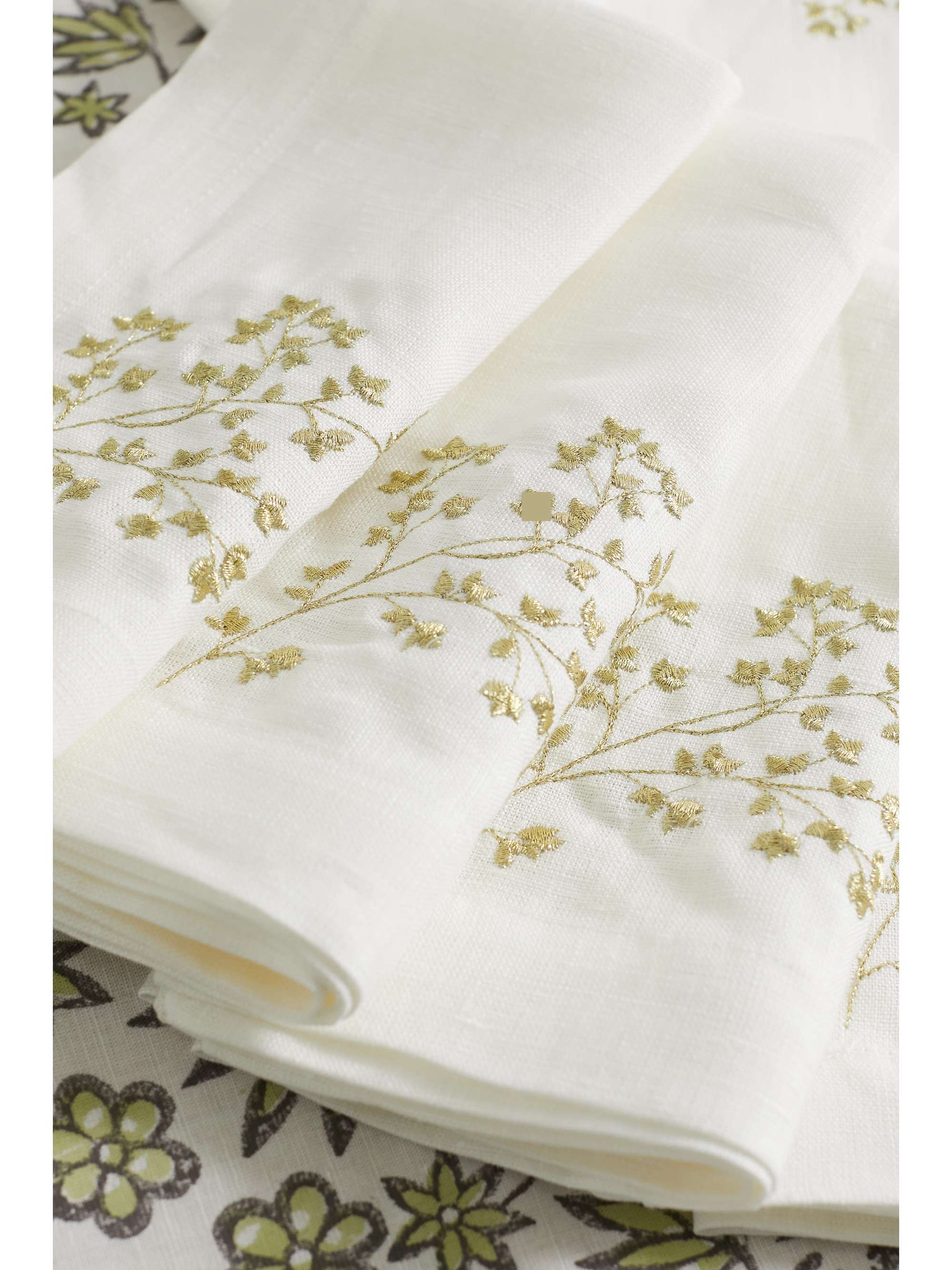 MAISON MARGAUX Anise cotton and linen-blend tablecloth and Victoria set of eight linen napkins