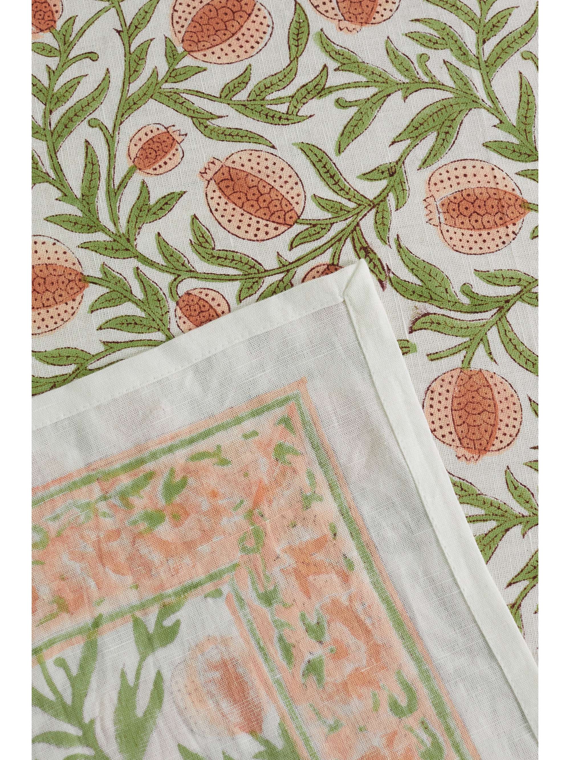 MAISON MARGAUX Alana linen tablecloth and Saffia set of four embroidered napkins and placemats