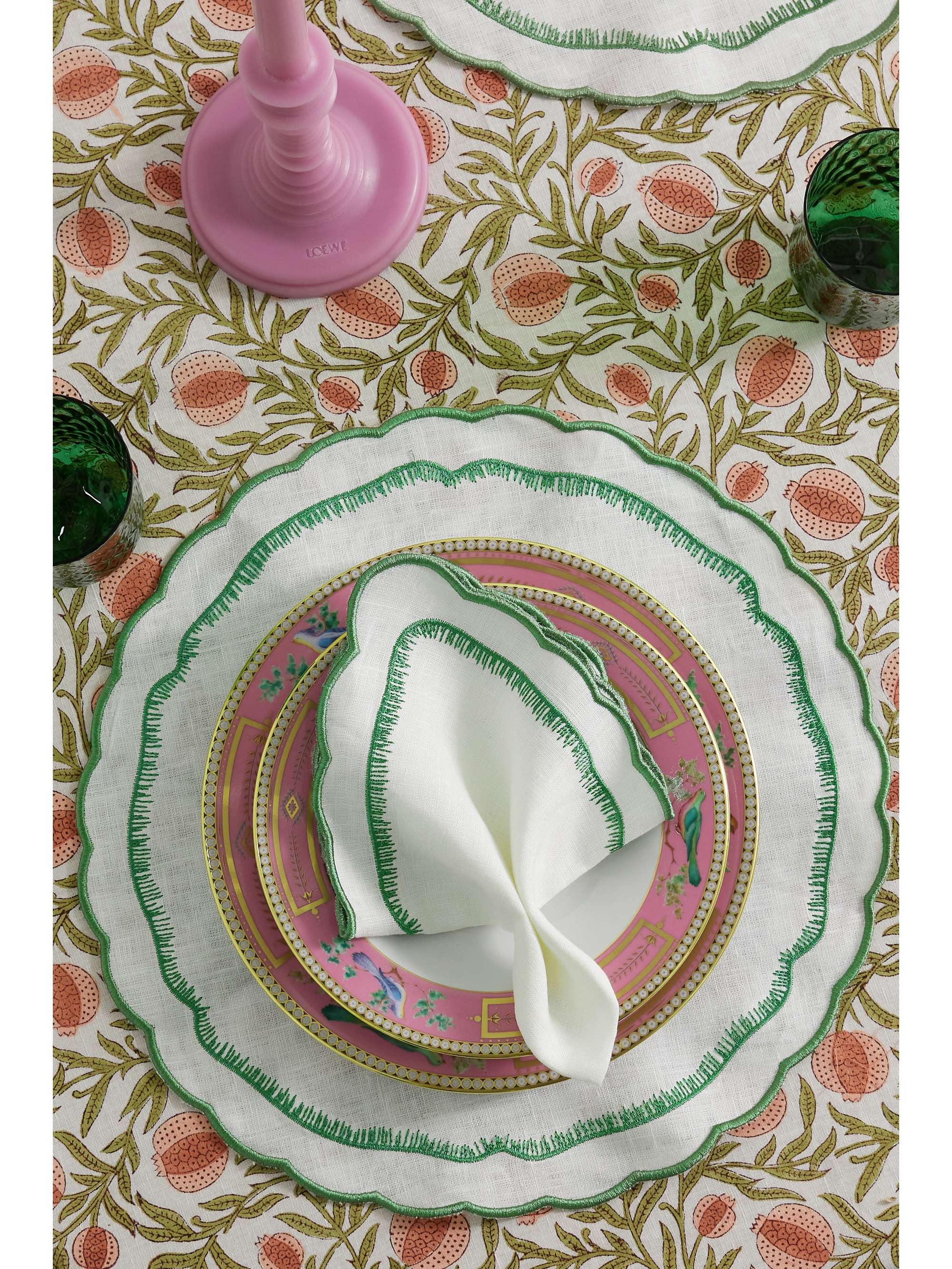 MAISON MARGAUX Alana linen tablecloth and Saffia set of four embroidered napkins and placemats