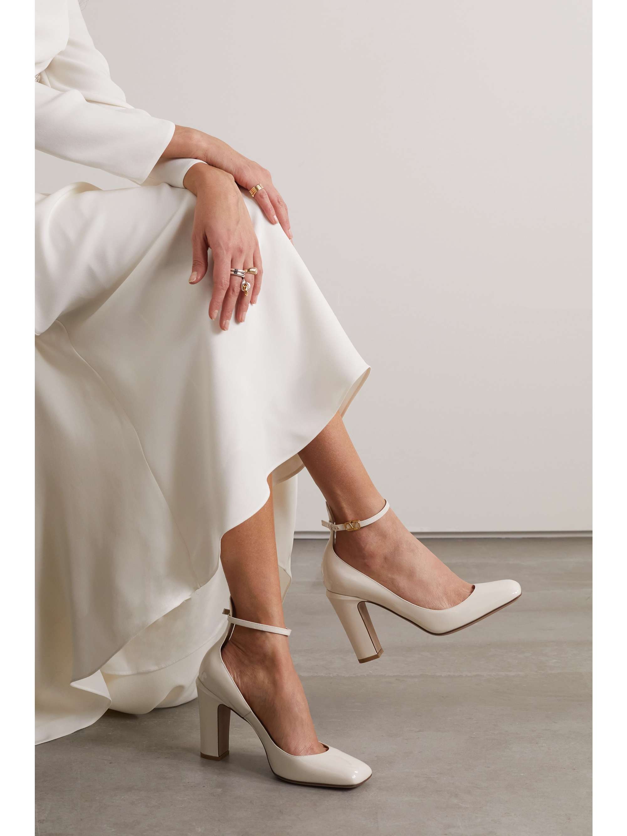 VALENTINO GARAVANI Tan-Go 100 patent-leather pumps