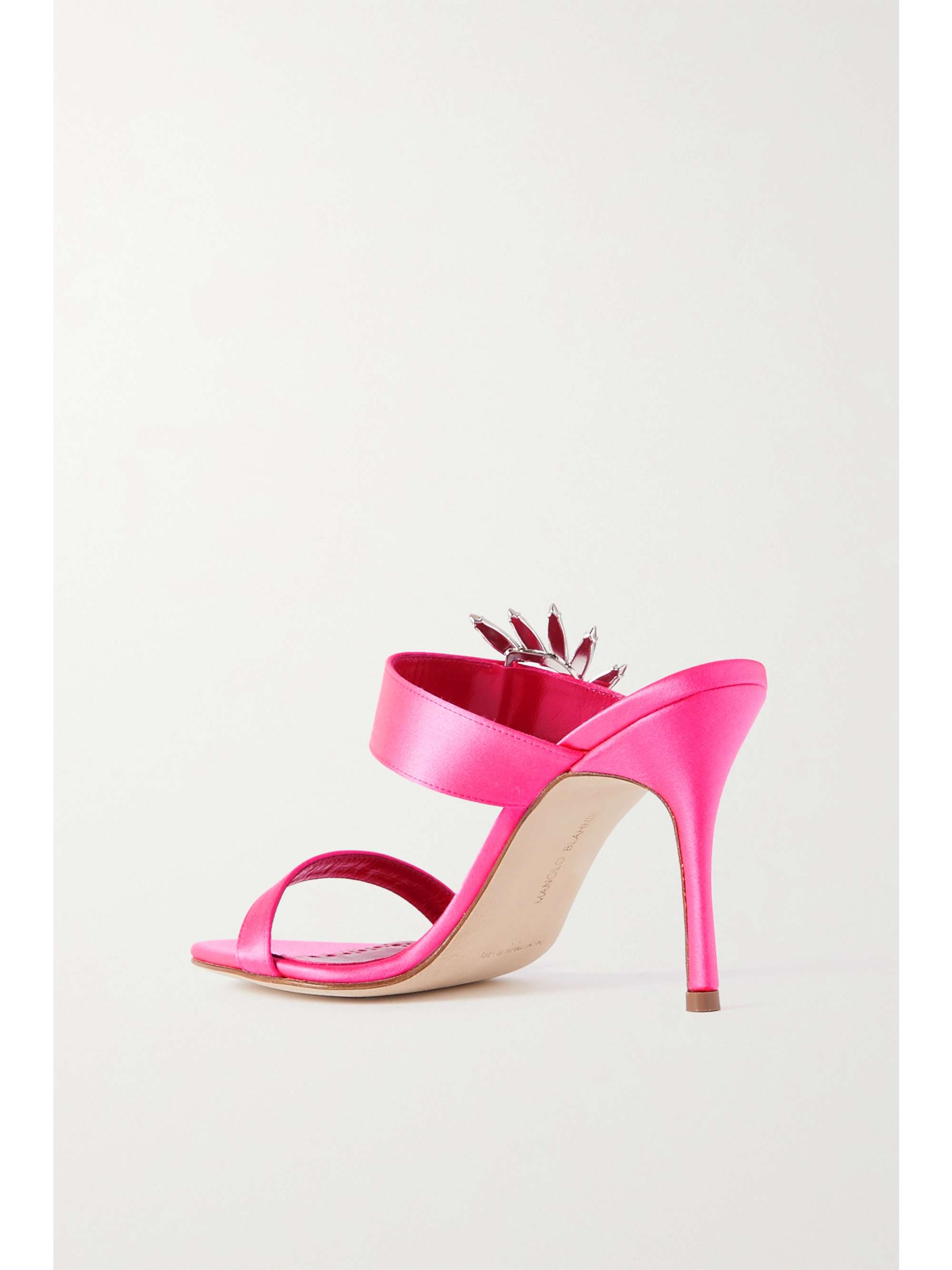 MANOLO BLAHNIK Chivela 90 Mules aus Satin mit Kristallen