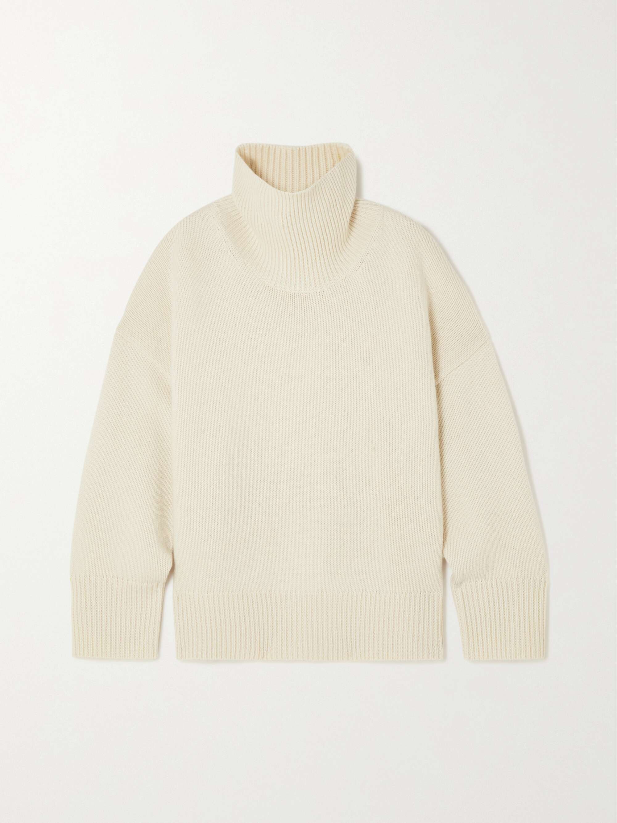 White Cashmere turtleneck sweater 
