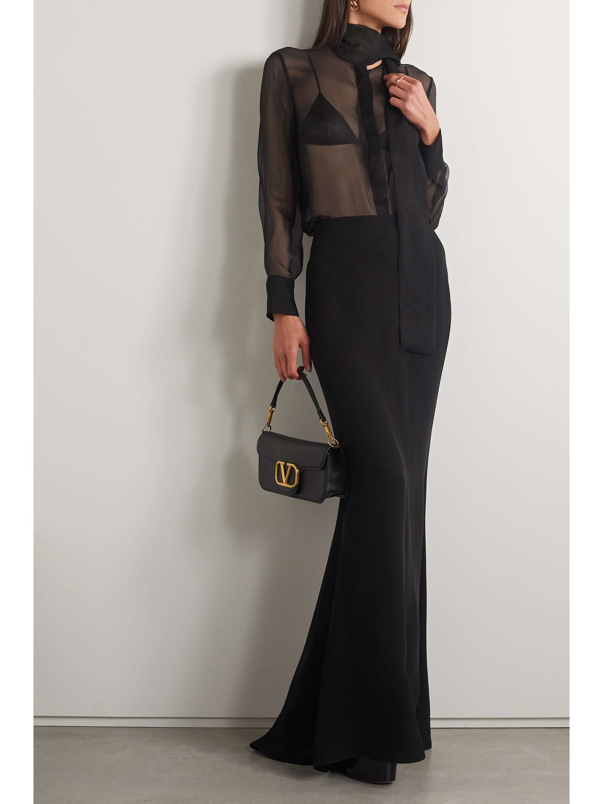 VALENTINO GARAVANI Pussy-bow silk-chiffon blouse