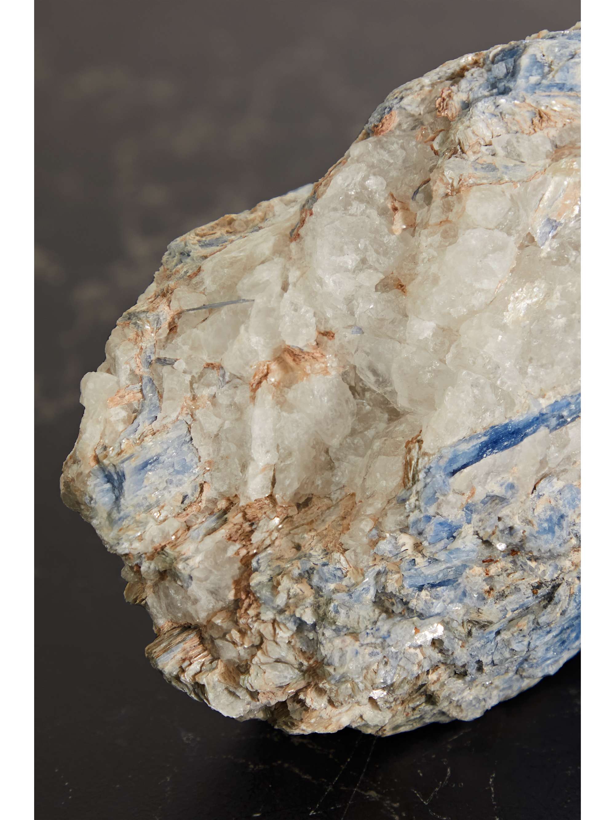 JIA JIA Large kyanite cluster