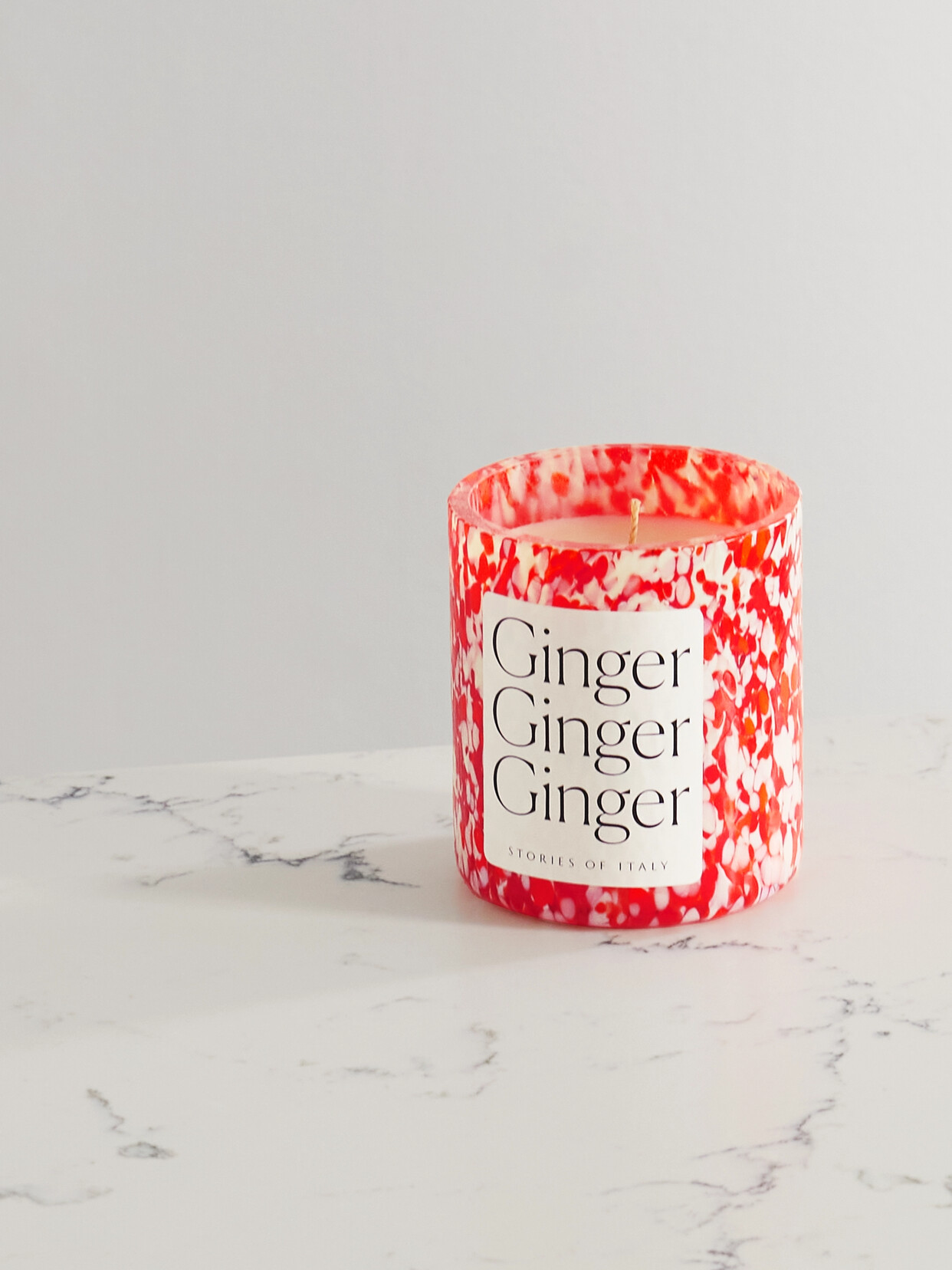 Stories Of Italy Macchia Su Macchia Ginger Scented Candle In Red
