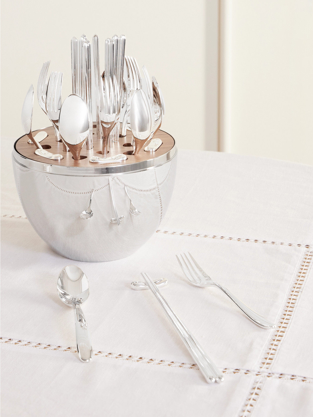 Christofle Mood Asia 24-piece Silver-plated Flatware Set With Case In Silver