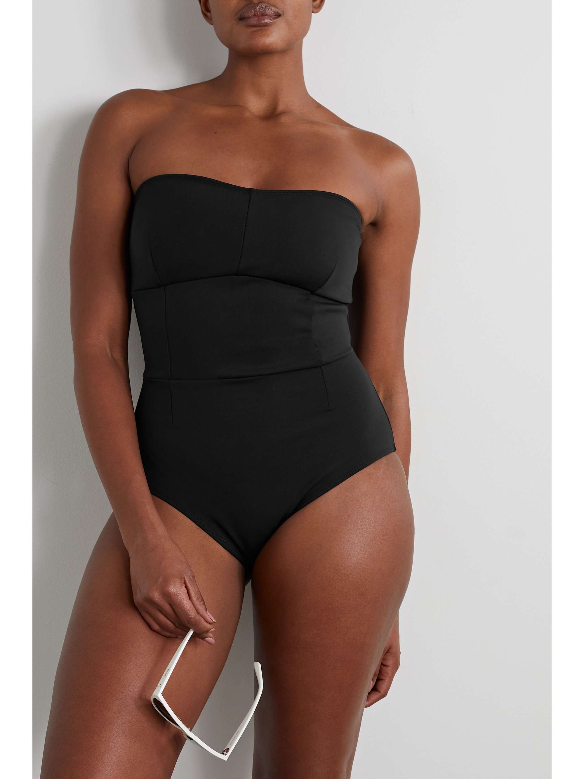 Sculpt strapless swimsuit