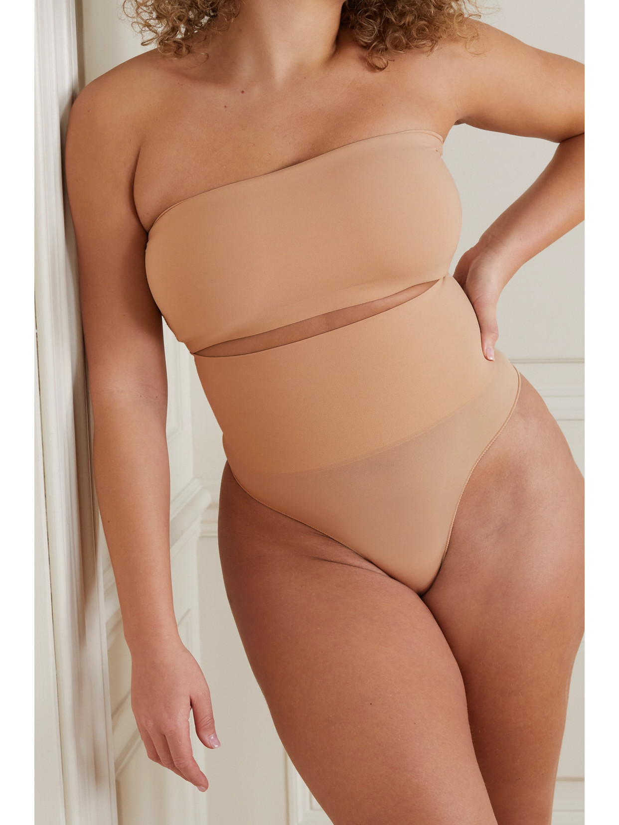 Skims Fits Everybody Bandeau Bra In Brown