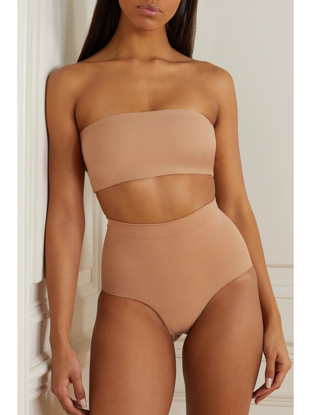 Skims Fits Everybody Bandeau Bra In Brown