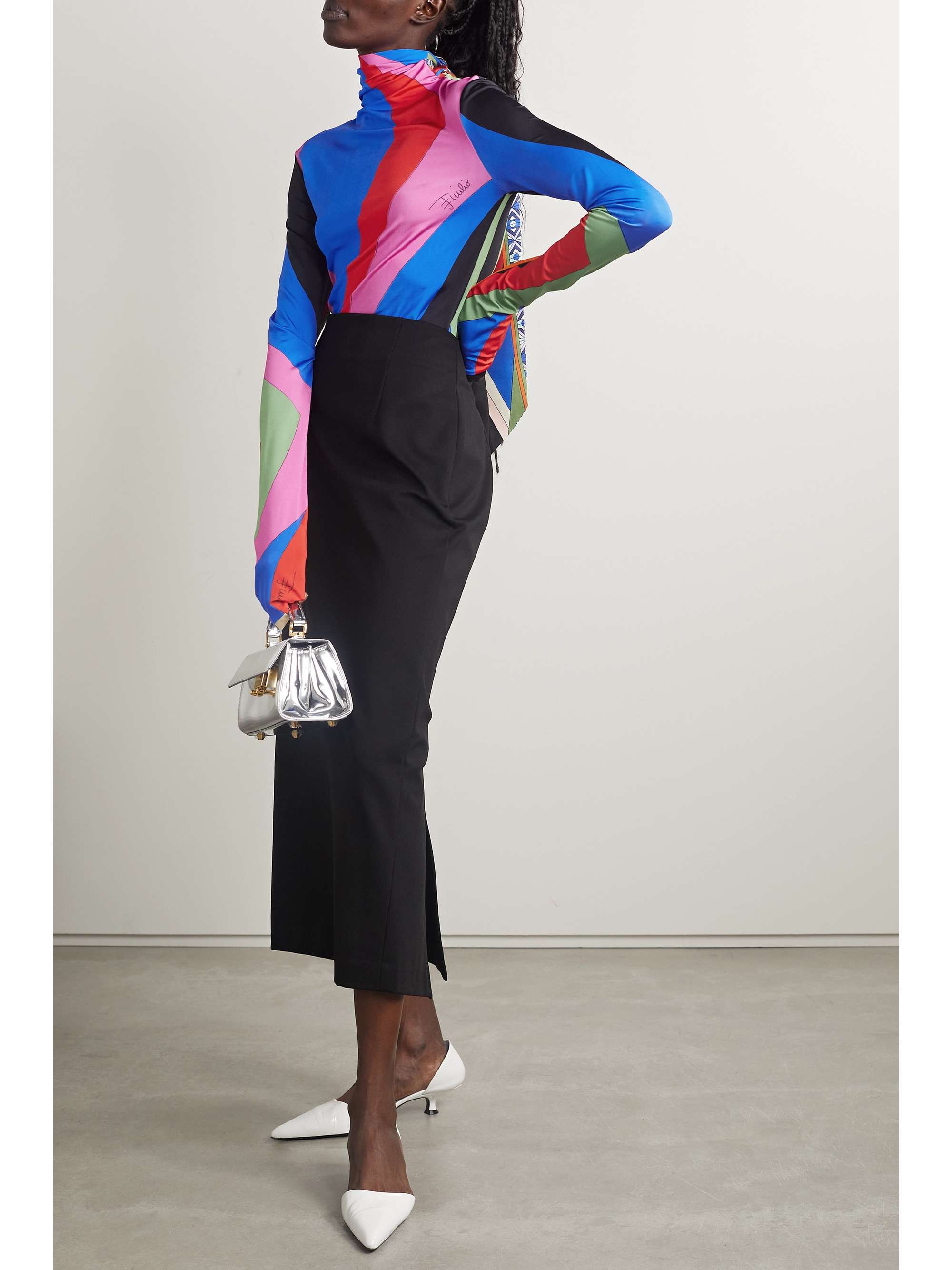 PUCCI Oberteil aus bedrucktem Stretch-Jersey mit Schluppe aus Seiden-Twill